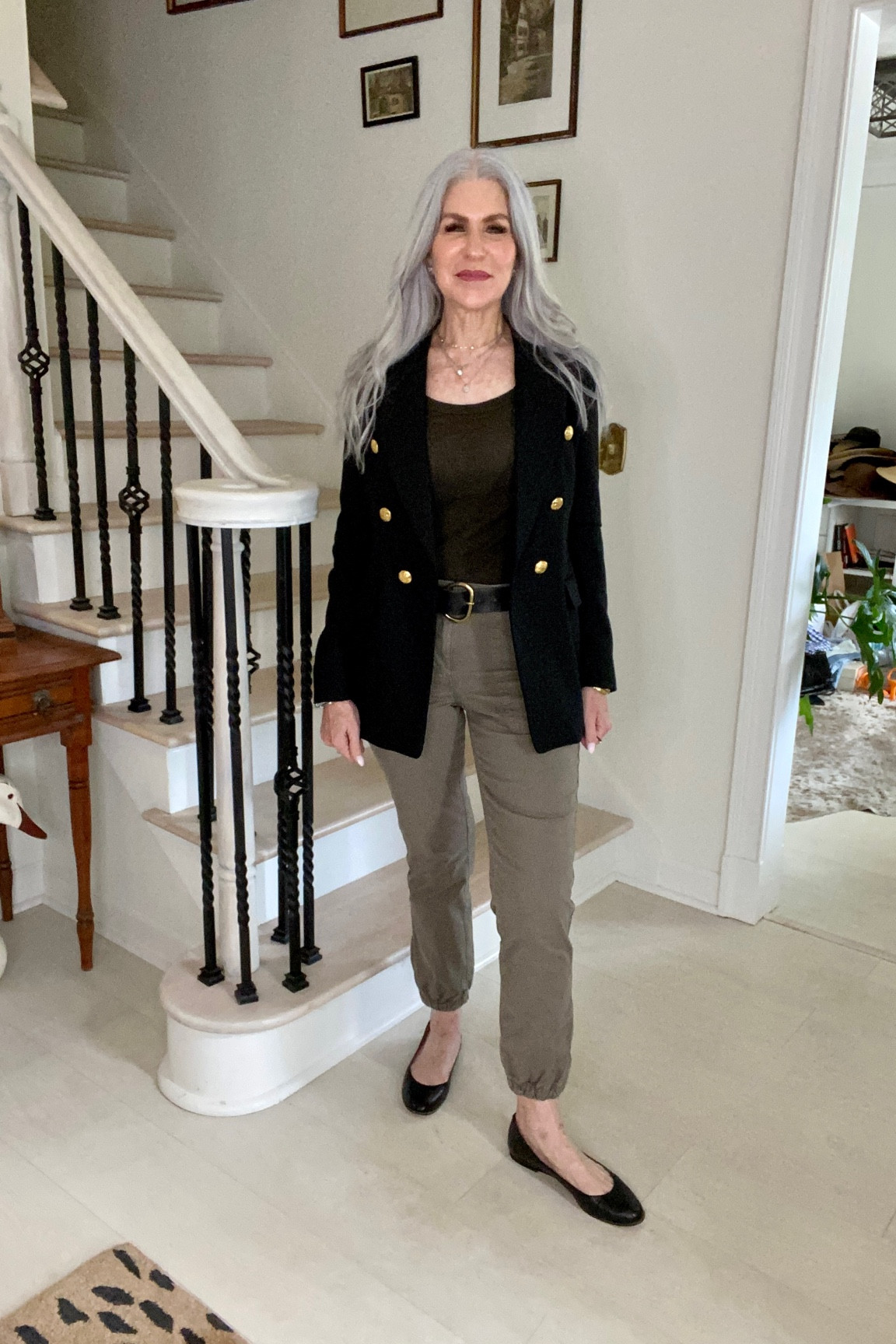 How to Wear a Black Blazer:

Business Casual/Office Wear



#LTKstyletip #LTKworkwear #LTKcurves