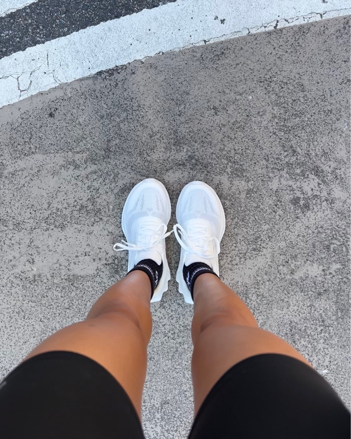 new alo sneakers 
they’re so comfortable & feel like a cloud ☁️