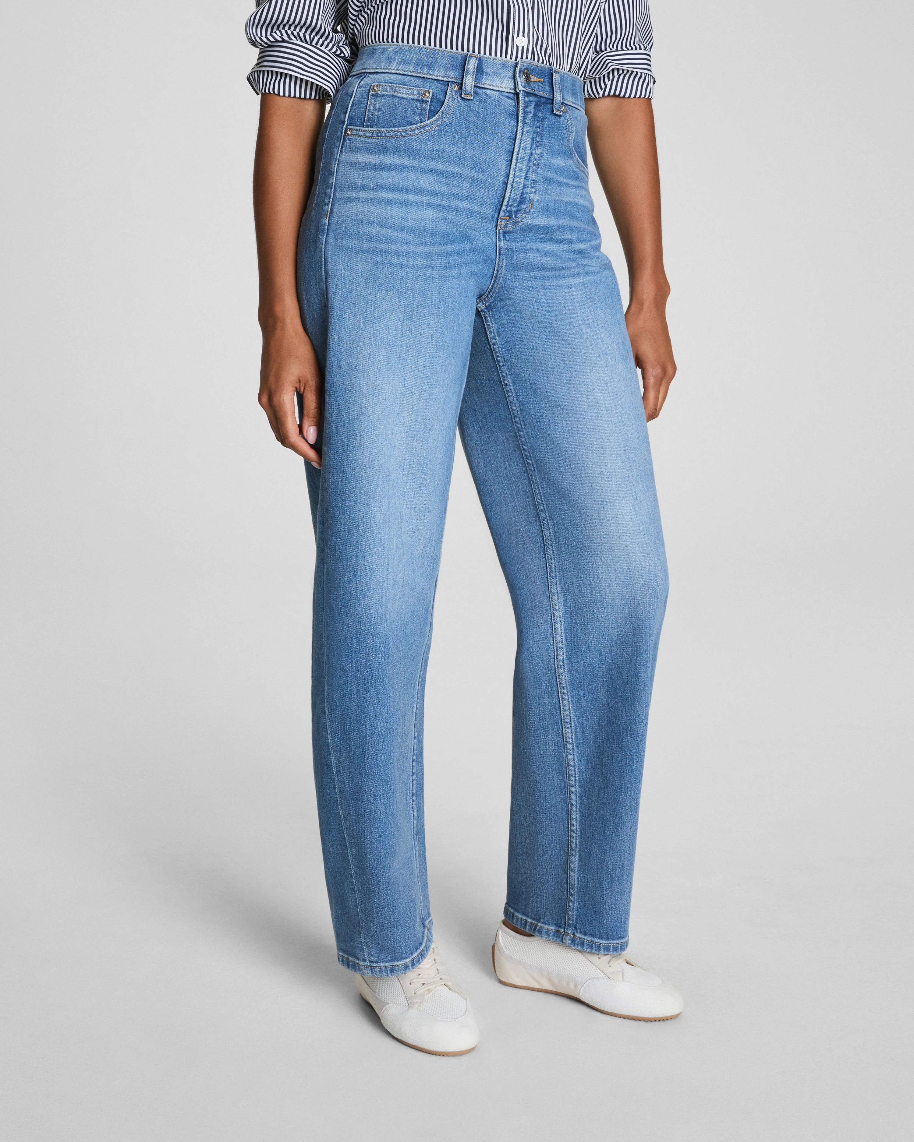 SPANXshape™ Authentic 360 Barrel Leg Jeans | Spanx Canada