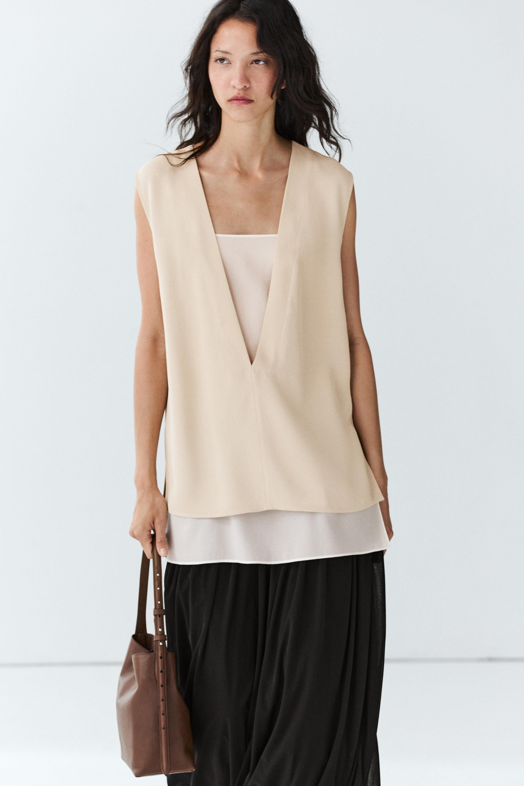 Flowing double-layer top with contrast detail | Massimo Dutti UK