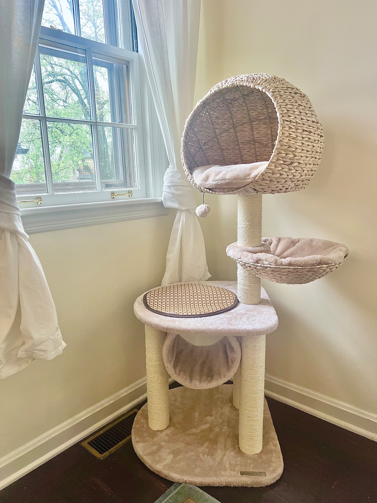 Cat tree, but make it aesthetic 😻 I’m in full nesting mode, getting our house ready for Ms Dolly 

#LTKSeasonal #LTKPets