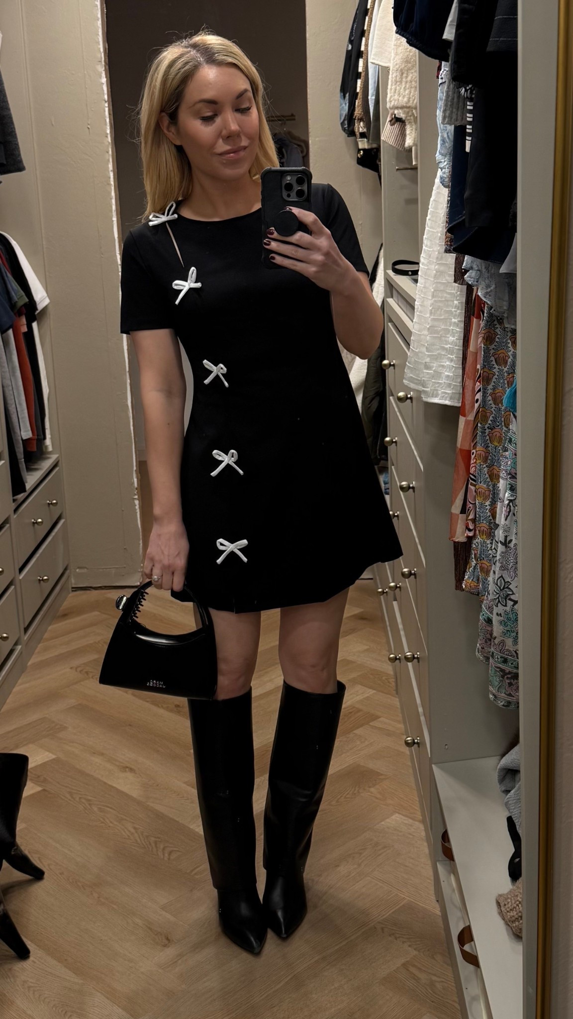 Amazon dress - so cute! Runs TTS wearing the small


#LTKFindsUnder50 #LTKgrwm #LTKootd