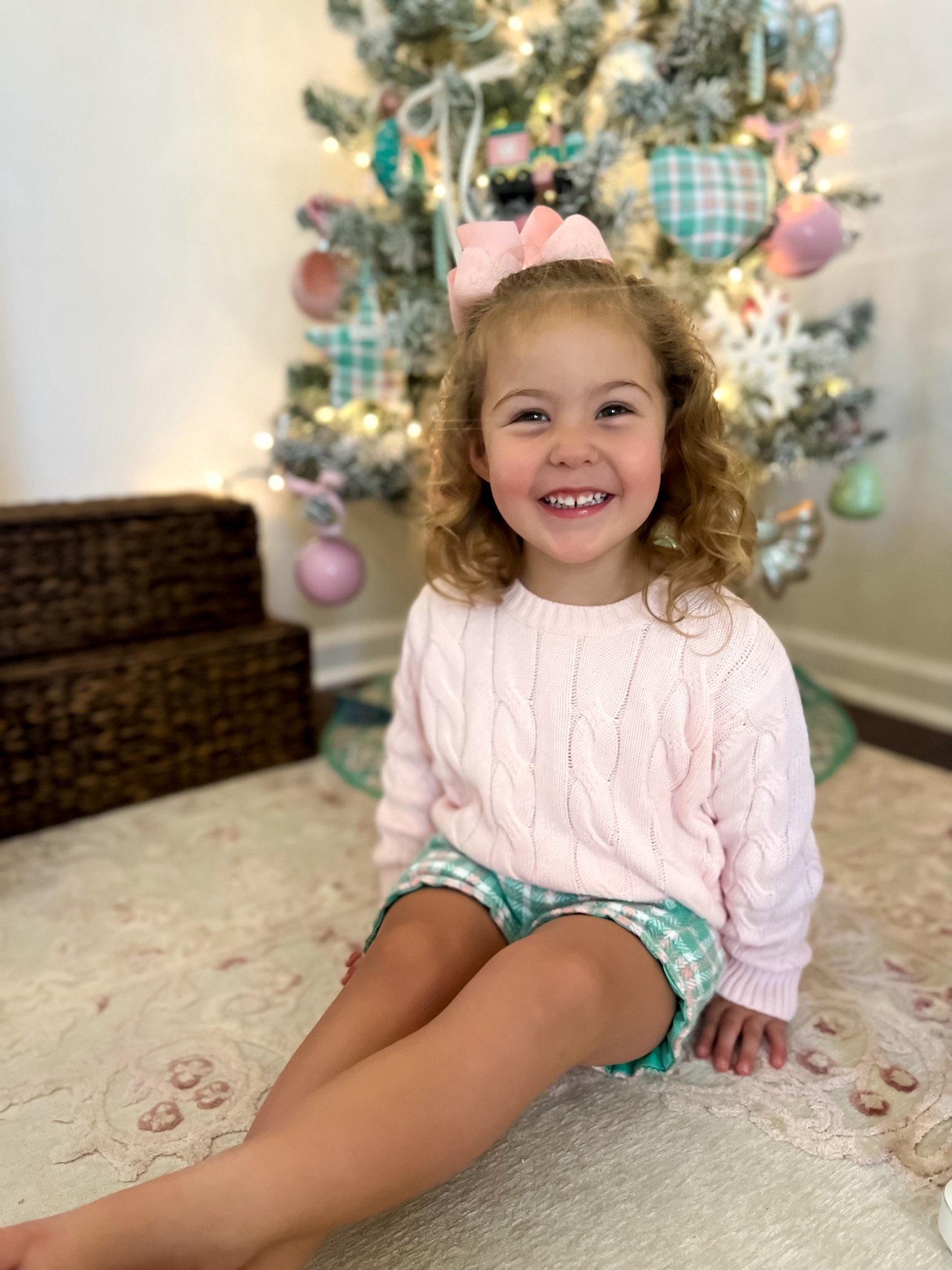 This sweet pink cable knit sweater is only $23!! 😍😍

#LTKKids #LTKSaleAlert #LTKBaby