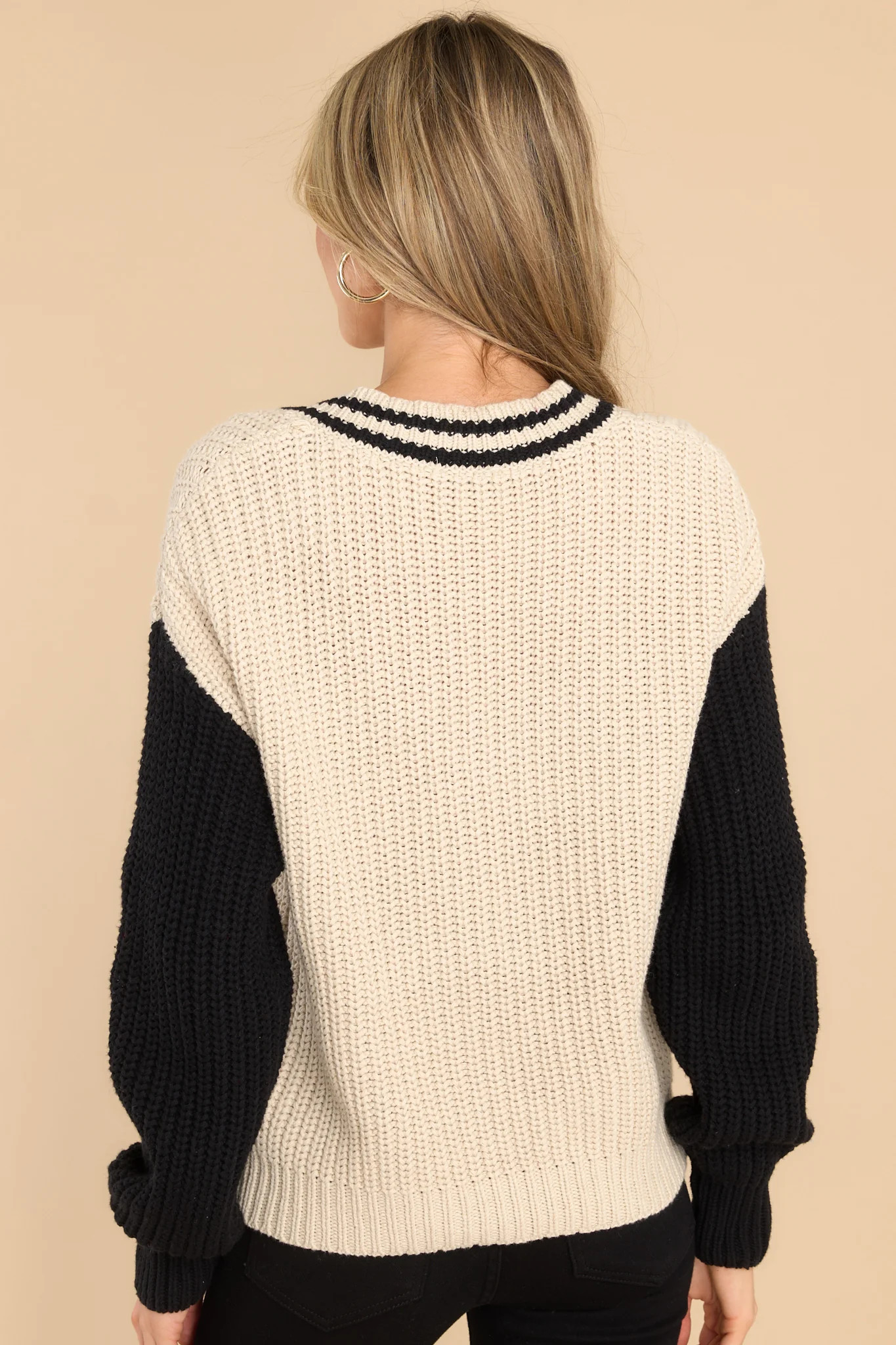 Hunter Varsity V-Neck Dove Sweater | Red Dress 