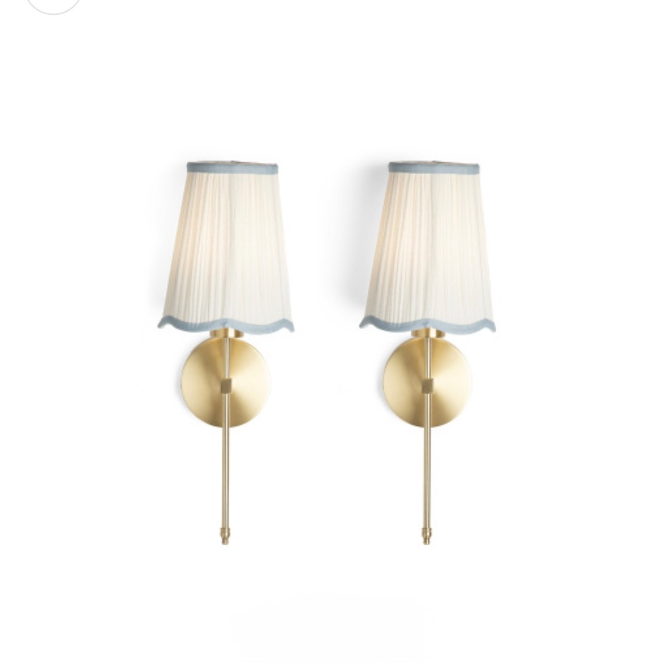 #grandmillenial #wallsconce #rechargeablewallsconce #scallopsconces #scallopwallsconces #grandmillenialdecor #interiordesign #homedecor #lightfixtures #lighting 

#LTKFindsUnder100 #LTKHome #LTKSaleAlert