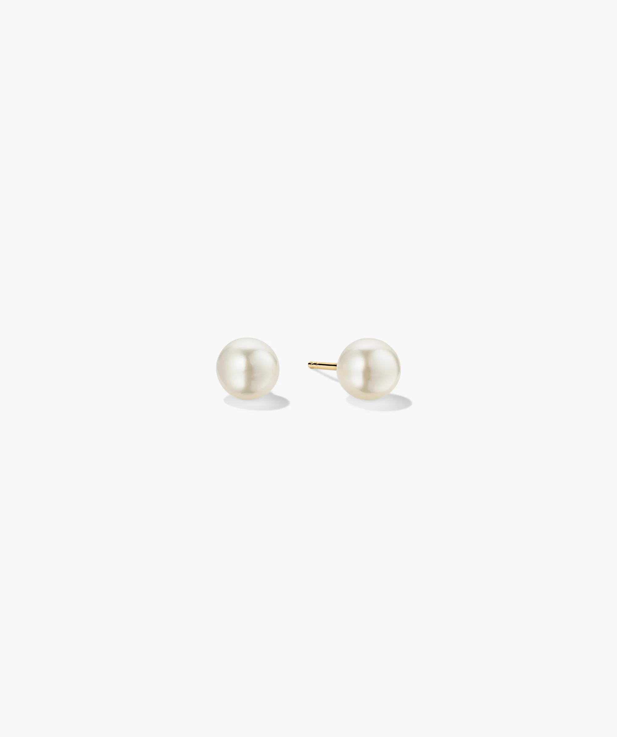 Pearl Oversized Studs | Mejuri Fine Crew
