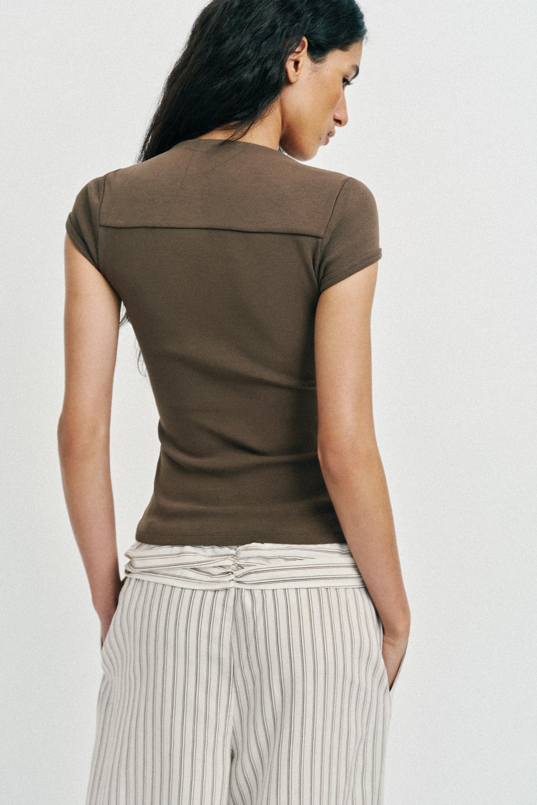 SQUARE NECKLINE TOP | Zara US