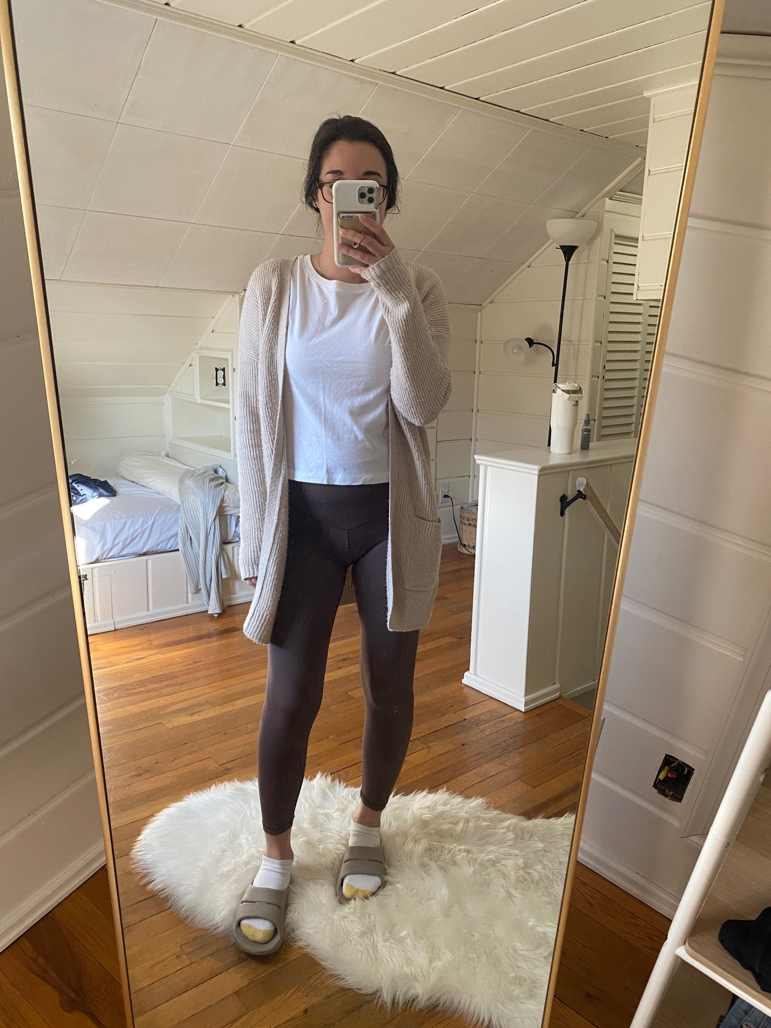 Comfy casual fall outfit of the day from my capsule wardrobe

White basic cropped  tee - target - size S
Brown leggings - aerie - size M

Minimalist style, neutral style, minimalist wardrobe, affordable fashion, loungewear, athleisure 

#LTKsalealert #LTKfindsunder50 #LTKfindsunder100