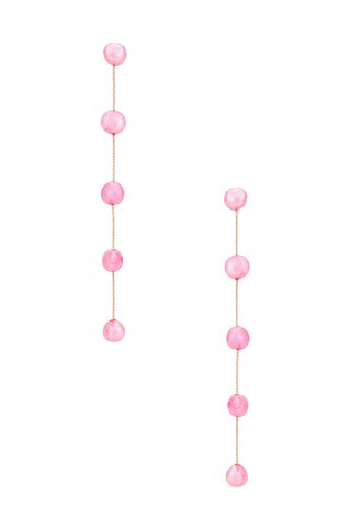 Pearl Dangle Earring in Pink Pearl | Revolve Clothing (Global)