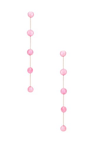 Pearl Dangle Earring in Pink Pearl | Revolve Clothing (Global)