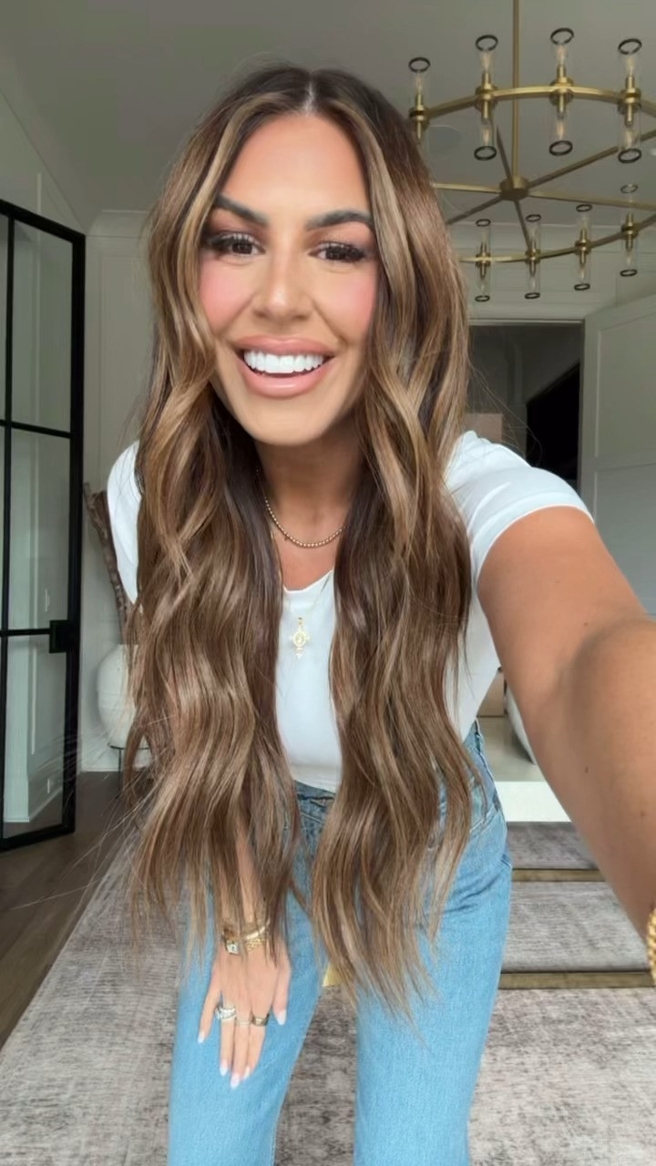  #abercrombiepartner Use code DENIMAF for an extra 15% off 👏🏻 wearing a small top and size 27 Regular jeans!

@abercrombie 

25-40% Off All Jeans* 1/29/2026 - 2/2/2026 *Offer valid in stores and online 1/29/2026-2/2/2026 in US/CA. Excludes clearance. Online price reflects discount.

Use code DENIMAF to get an additional 15% off almost everything in stores and online at checkout from 1/29/26-2/2/26 in US/CA. Exclusions apply. See details online.

#LTKootd