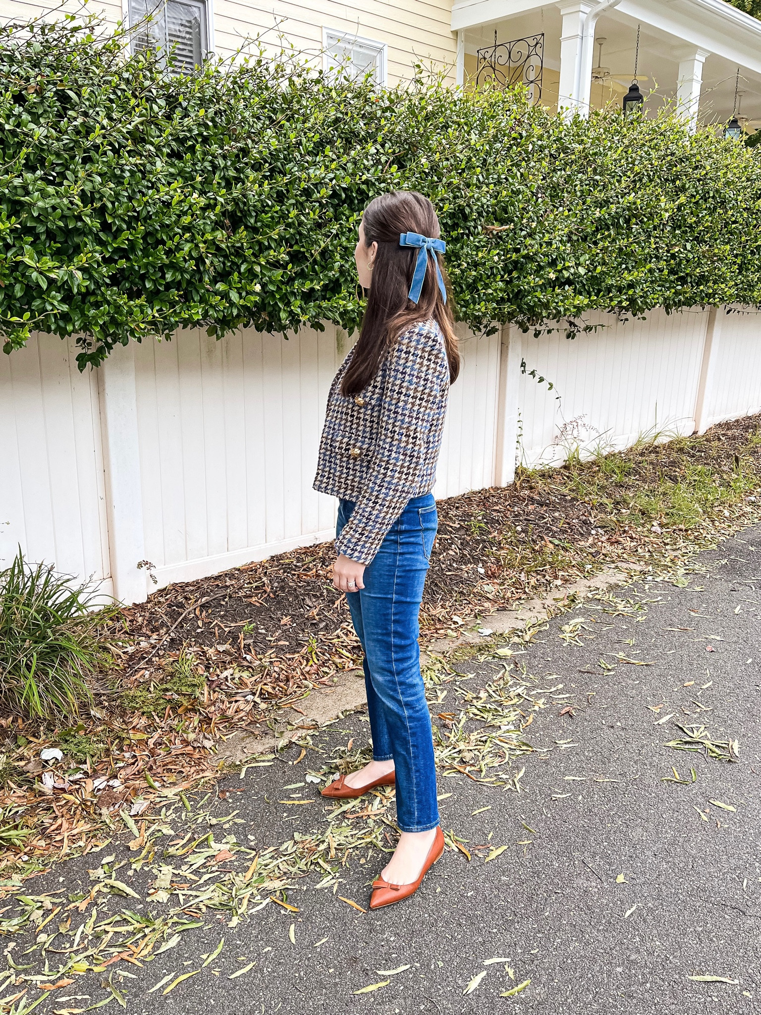 Jacket season 🍂🤎

#falljacket #houndstooth #tweedjacket #tweedblazer #grandmillennialstyle #grandmillennials #sarahflint

#LTKstyletip #LTKworkwear #LTKshoecrush