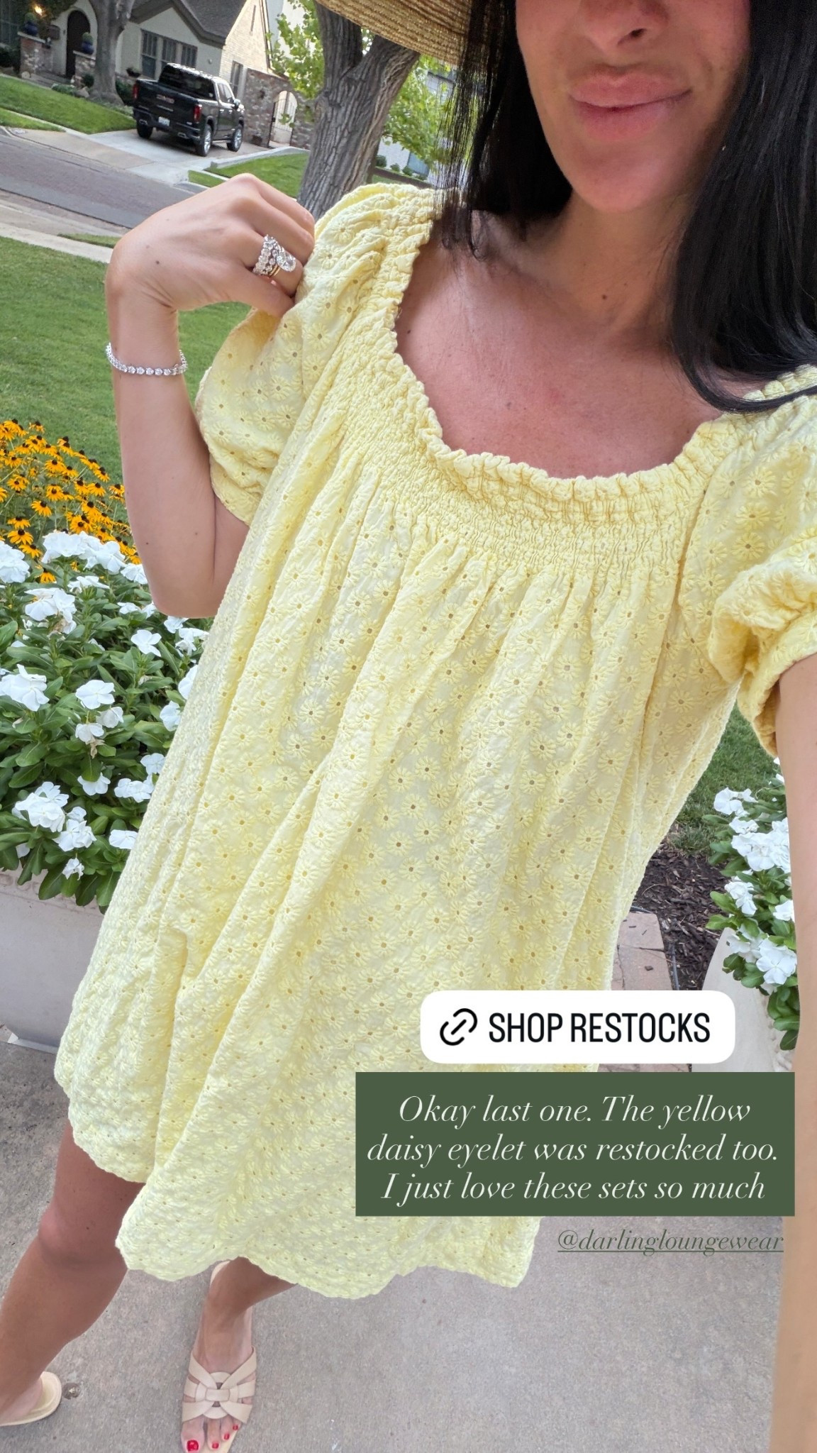 Okay last one. The yellow daisy eyelet was restocked too.
I just love these sets so much @darlingloungewear