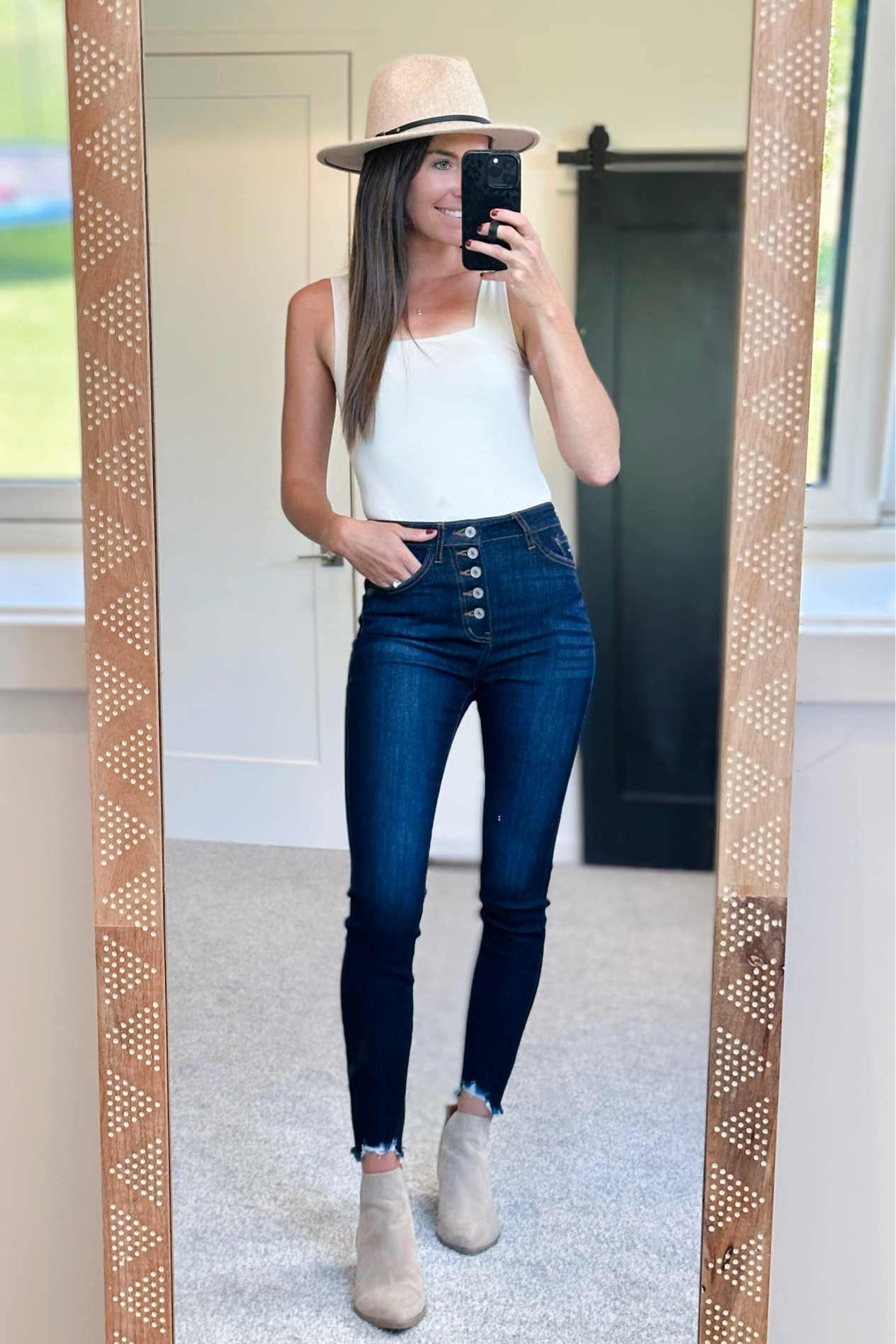 Shop this fun and cute outfit that you can wear for your next vacation!
#summerstyle #outfitinspo #summerfashion #fashionfinds

#LTKstyletip #LTKFind #LTKSeasonal