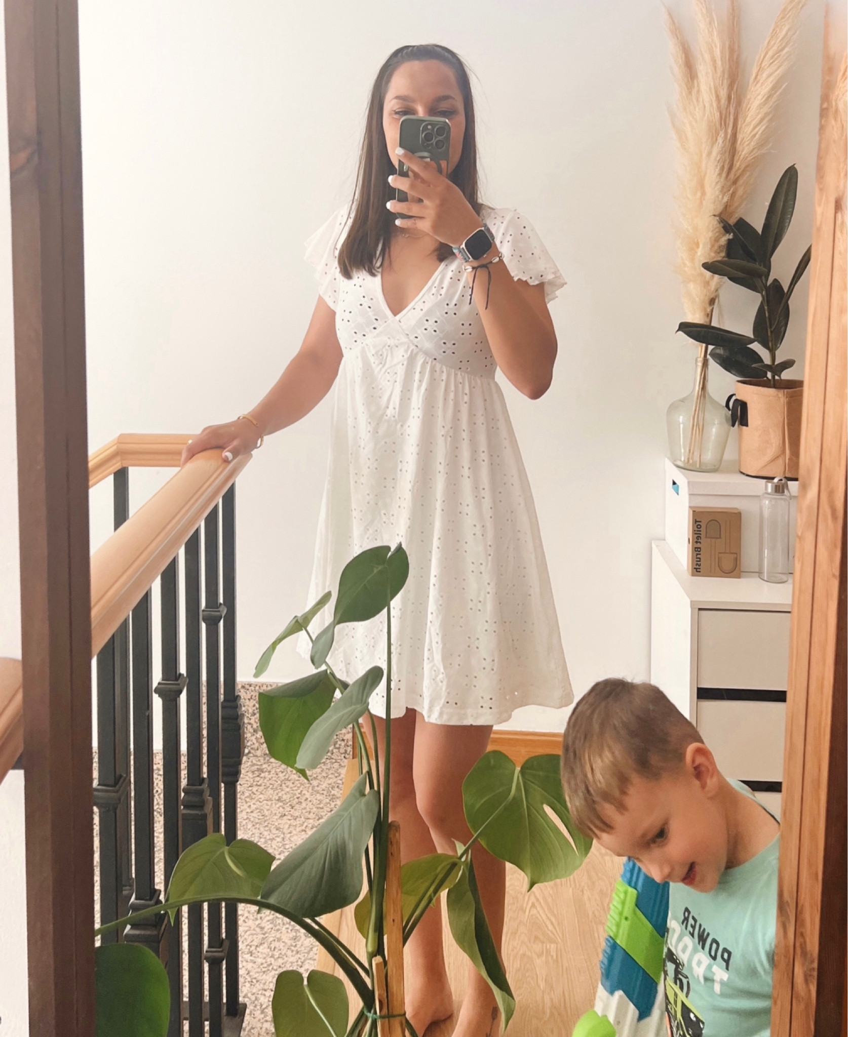 Este vestido es una pasada. Trae forro y no transparenta nada. Sienta genial 🖤 yo me cogí la XS. Lo he puesto muchísimo en el verano! 😍😍

#LTKstyletip #LTKSeasonal #LTKFind