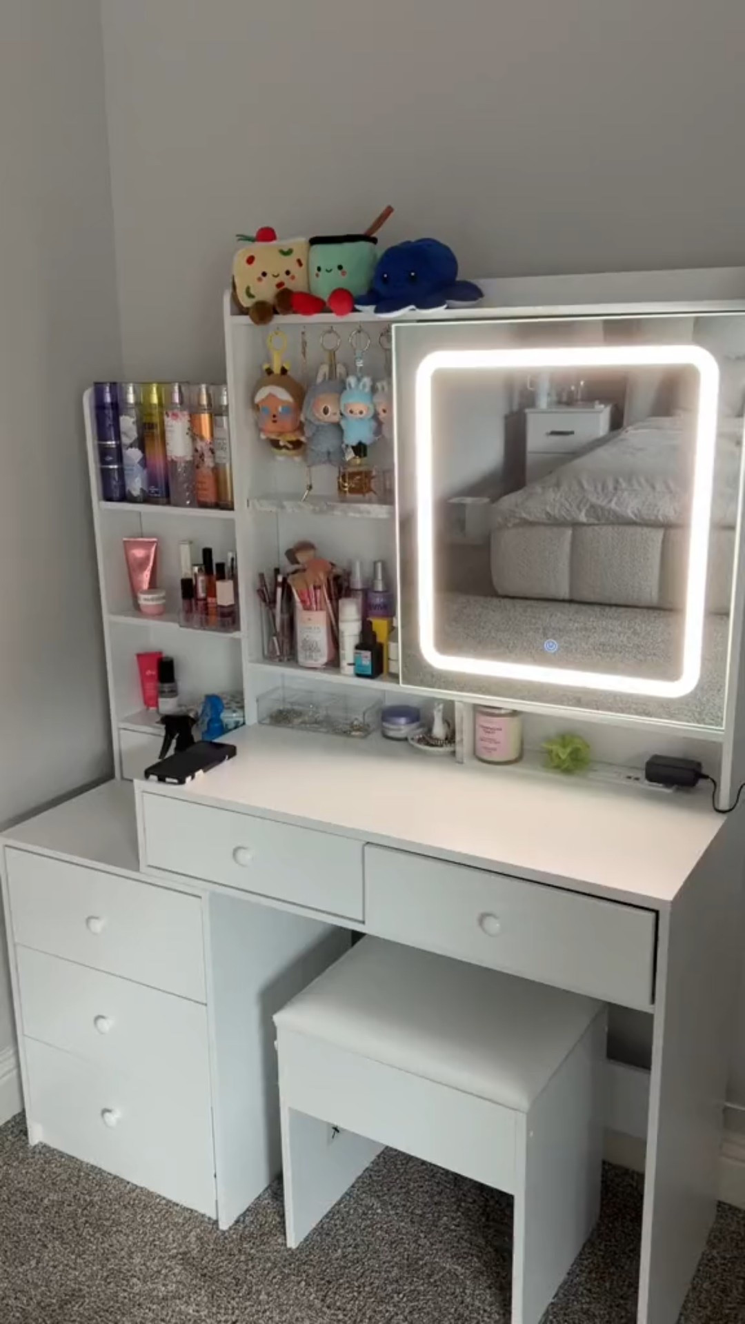 cute bedroom vanity ⭐️💖 

#LTKCyberWeek #LTKHome #LTKGiftGuide
