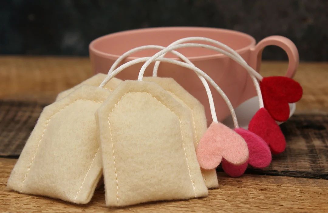 Felt Food Play Tea Bags, set of 4 with Hearts, Educational Toy, Valentine's Day Gift | Etsy (US)