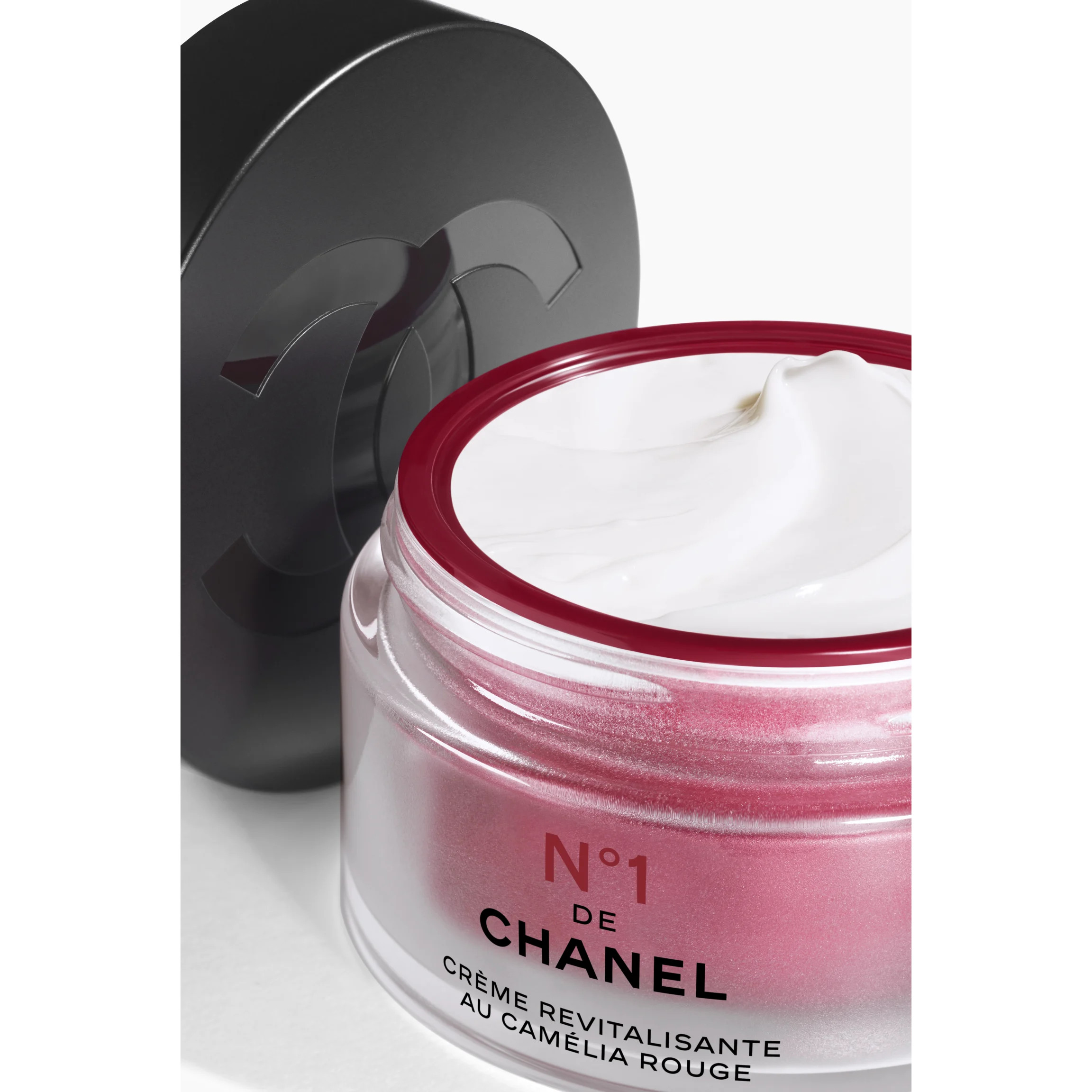 N°1 DE CHANEL REVITALIZING CREAM Smooths – Plumps – Provides Comfort | CHANEL | Chanel, Inc. (US)