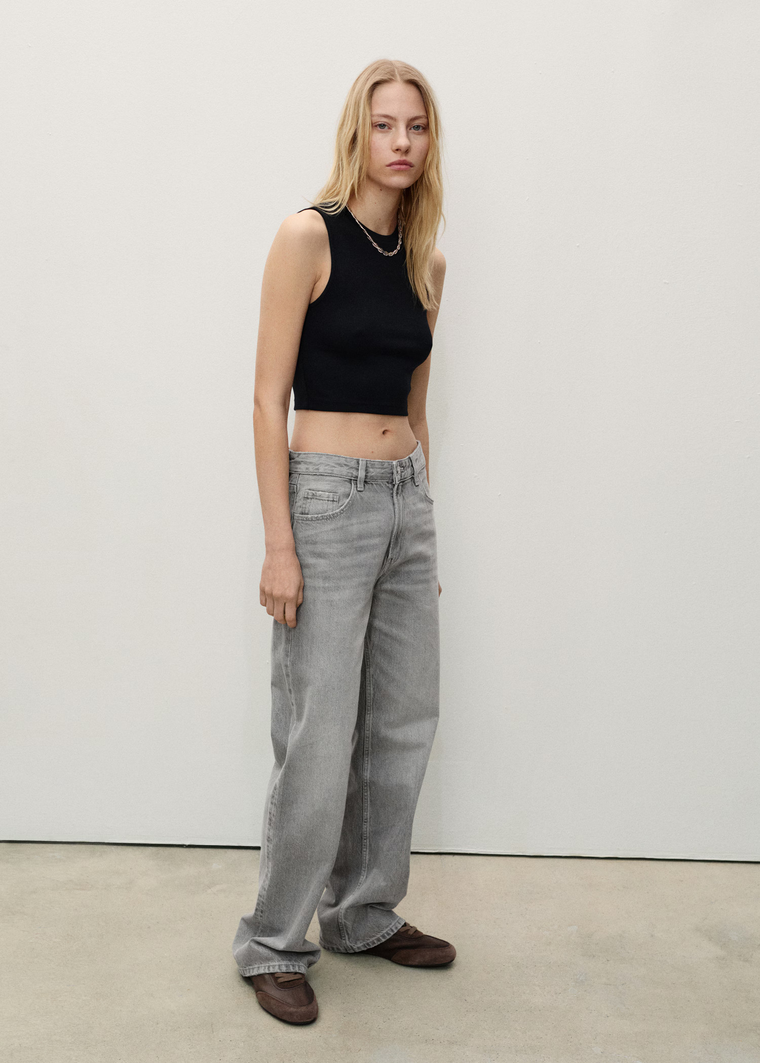 Miami medium-rise straight-fit jeans - Women | MANGO United Kingdom | MANGO (UK)