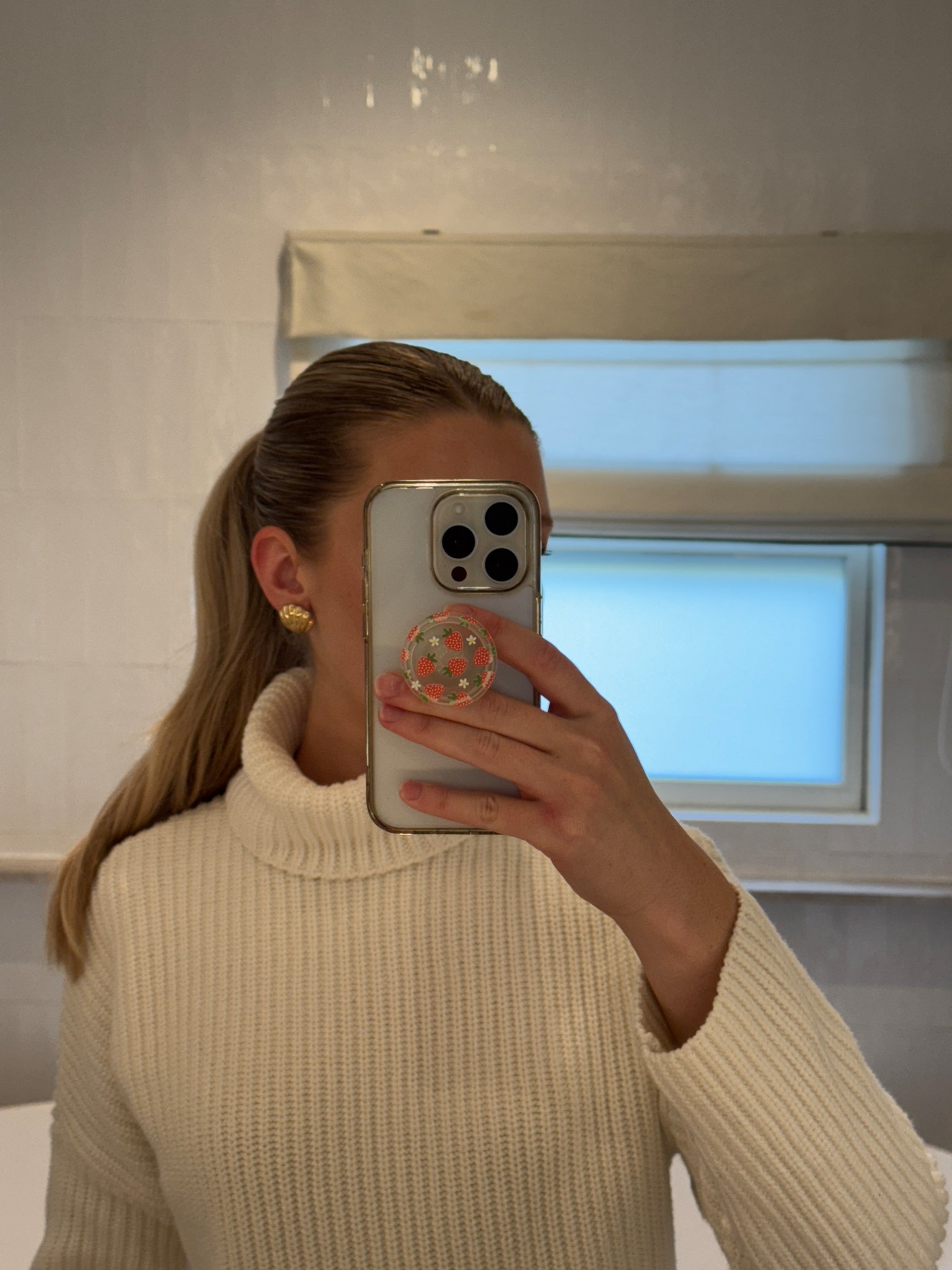 Chunky gold earrings from Amazon✨

#LTKSeasonal #LTKFindsUnder50 #LTKStyleTip