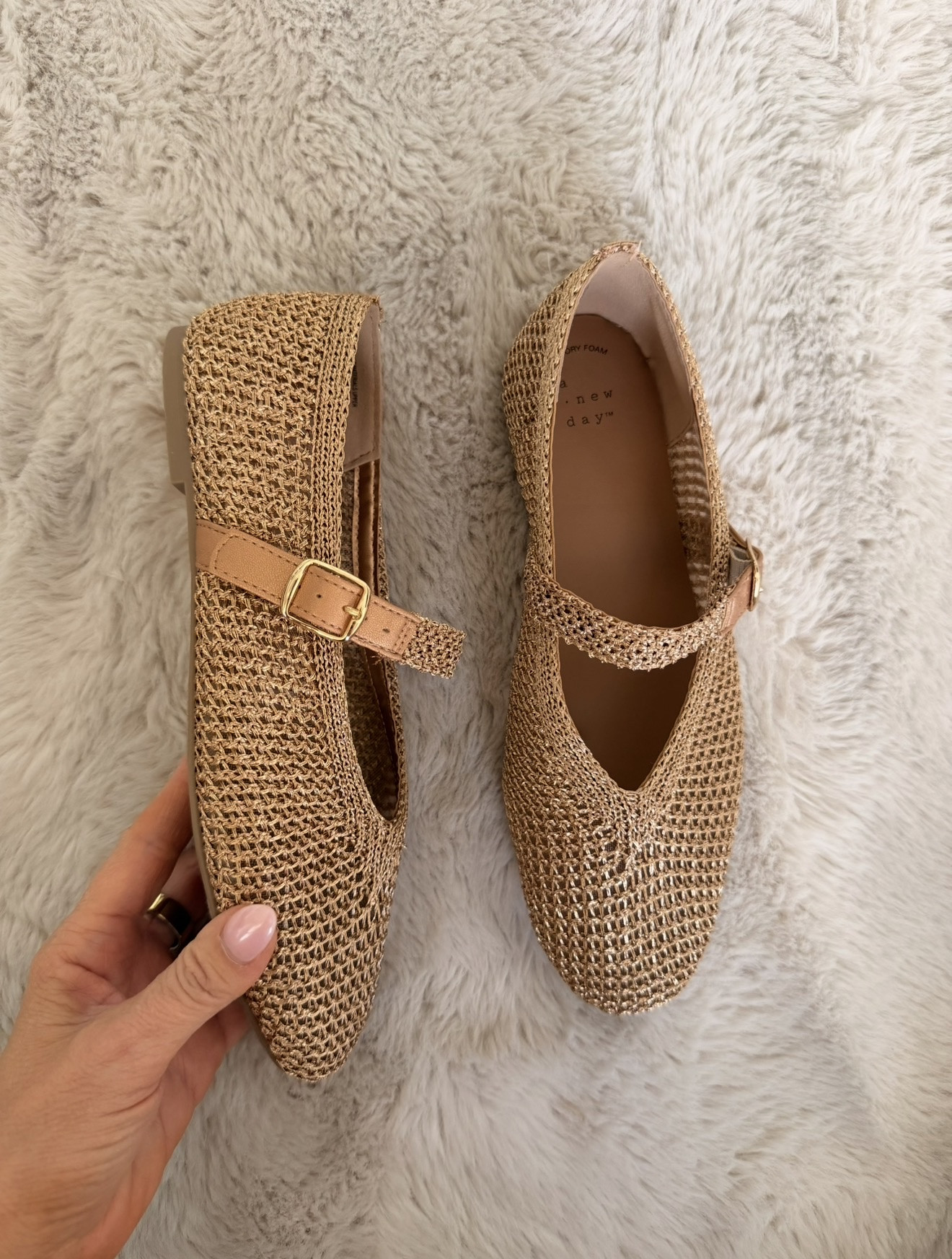 Must have summer flats 😍

#LTKgrwm #LTKdayinmylife #LTKootd