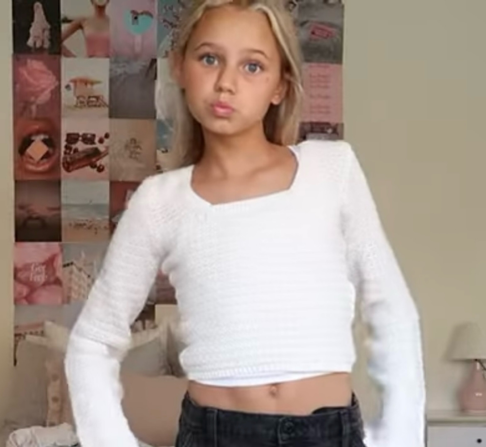 Hollister sweater 

#LTKBacktoSchool