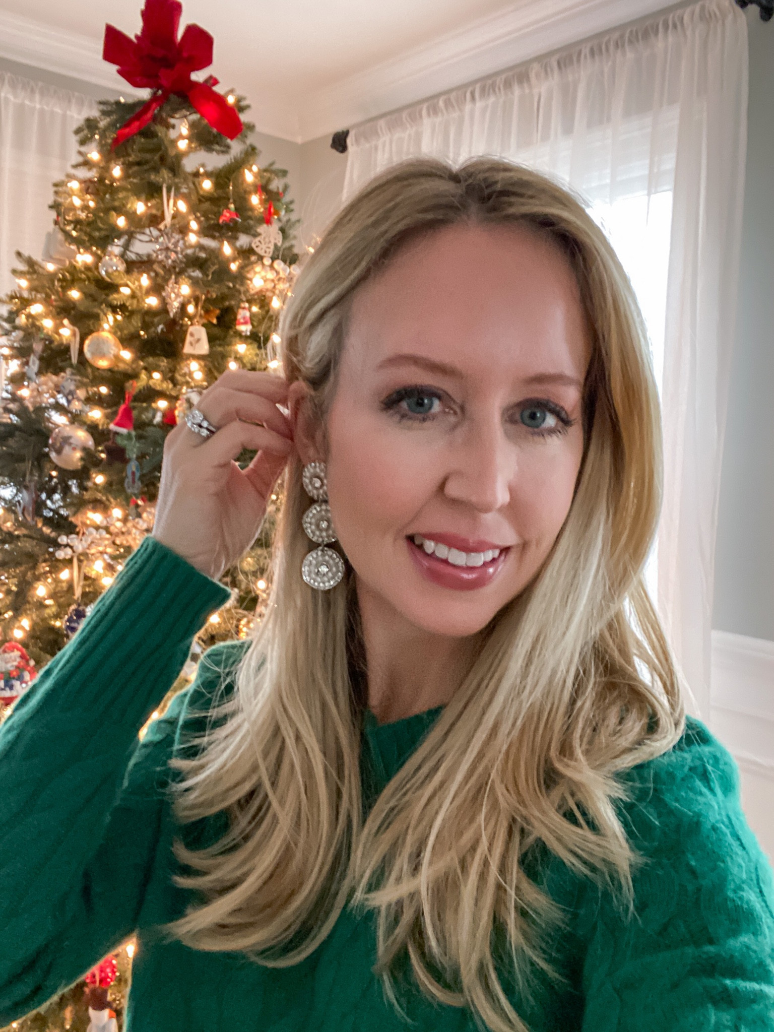 A little holiday sparkle!


#LTKstyletip #LTKSeasonal #LTKHoliday