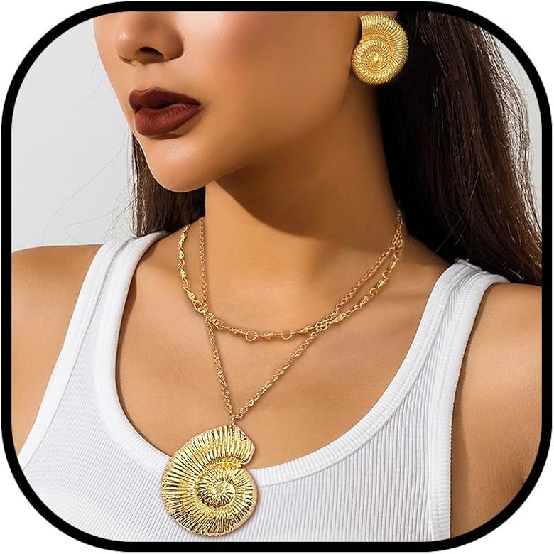 Dcfywl731 Starfish Necklace for Women Gold Shell Pendant Necklaces Seashell Charm Necklace Boho P... | Amazon (US)