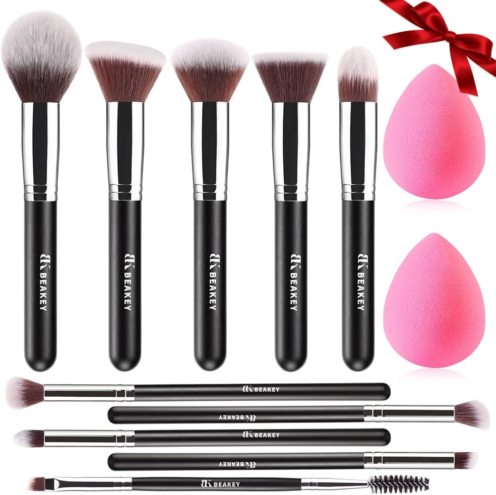 BEAKEY Makeup Brushes Set, Professional Foundation Eyeshadow Concealer Blush Powder Bronzer Appli... | Amazon (US)