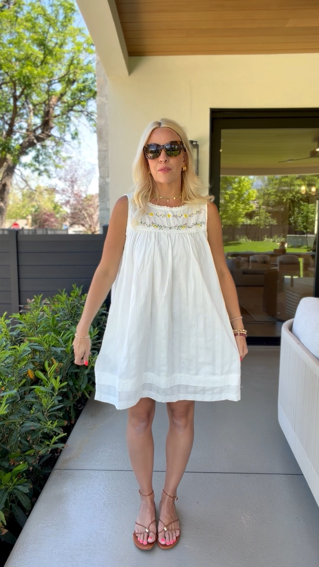 I had a dress like this last summer and wore the crap out of it! Not to mention it looks designer! Size M

#LTKootd #LTKgrwm #LTKmomlife