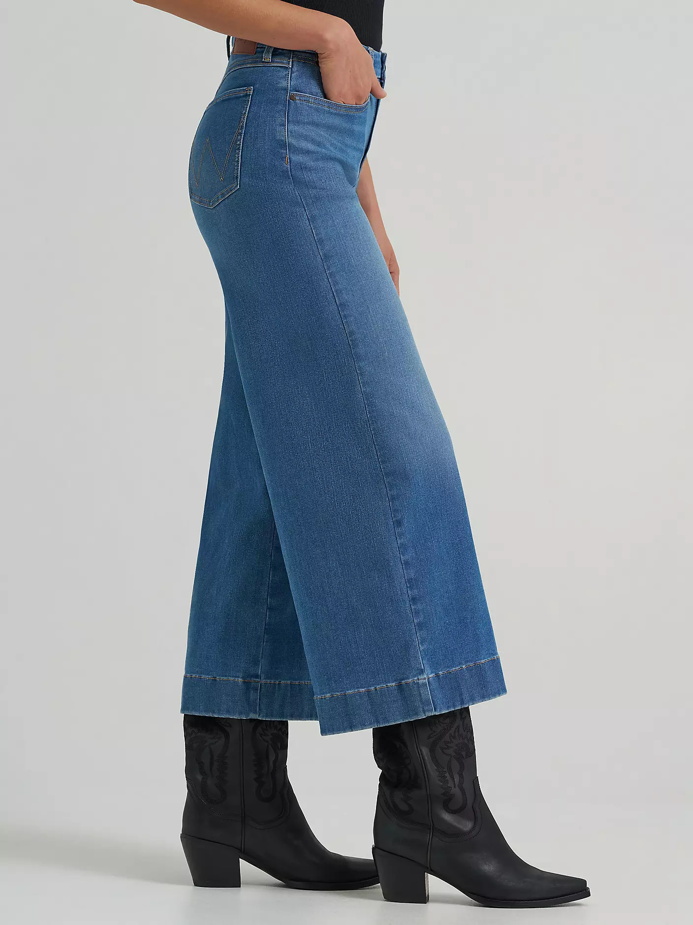 Women's Wrangler BESPOKE Wide Leg Crop Jean | Wrangler