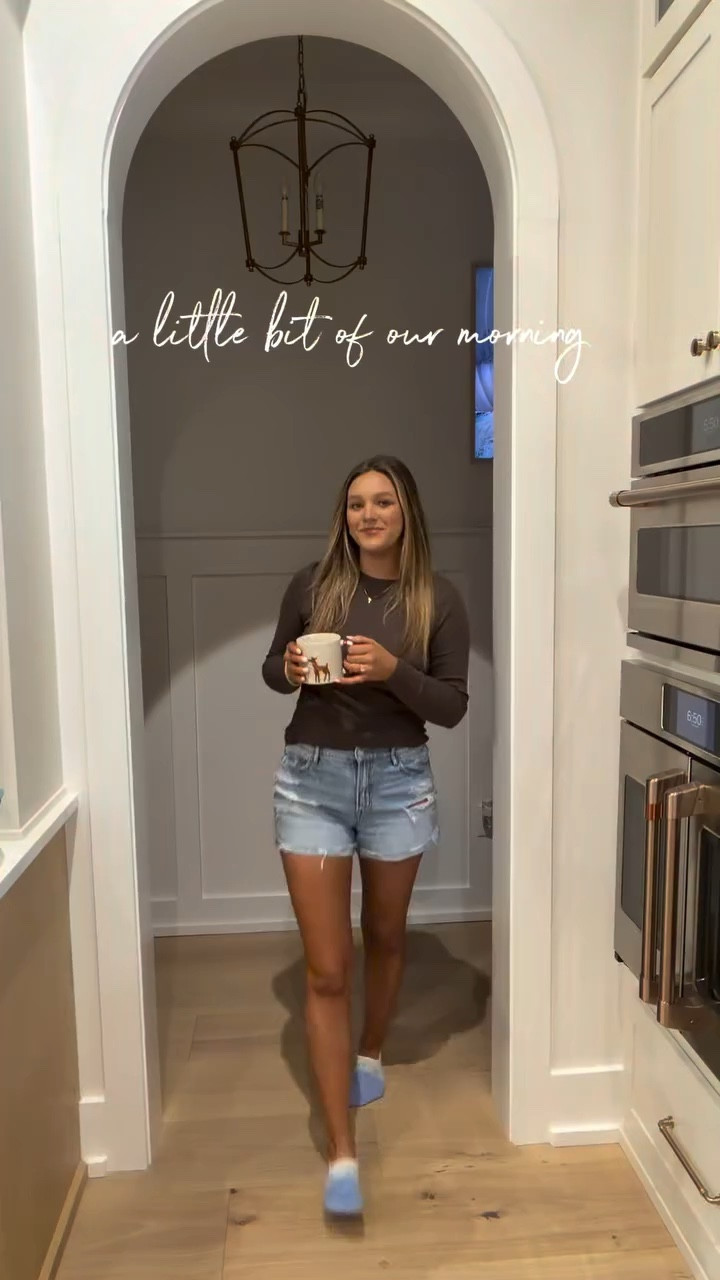 A morning in the life 🫶🏽 #morning #fyp #mom

#LTKmorningroutine #LTKmomlife #LTKootd