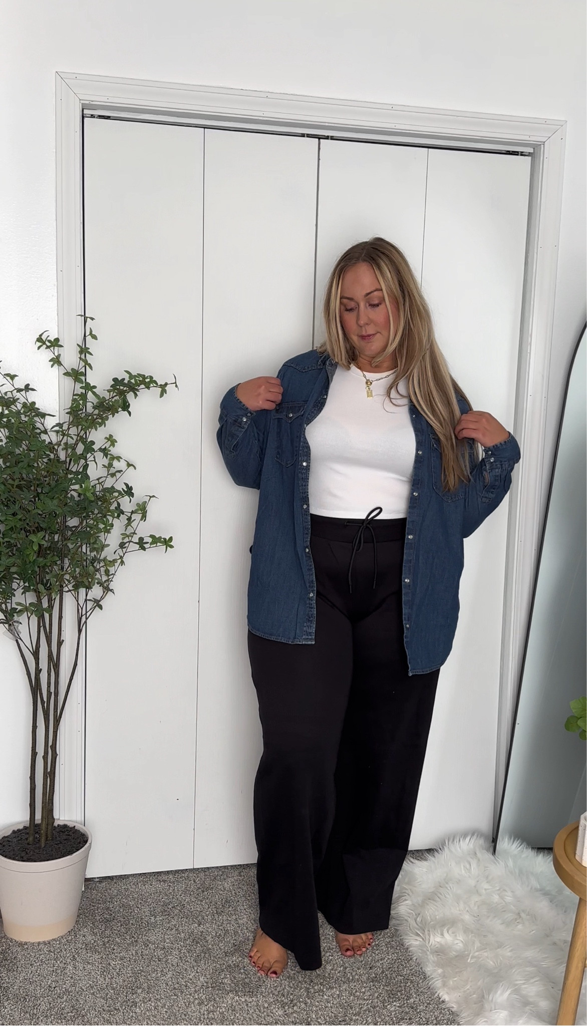 Old Navy fall plus size try on haul!

Wide leg Sweatpants xl tall
Button down Denim shirt xl tall
Tanks/Tee large tall
Sweater large tall
Cardigan xl tall

Fall outfits
Casual fall style 

#LTKFindsUnder50 #LTKPlusSize #LTKStyleTip