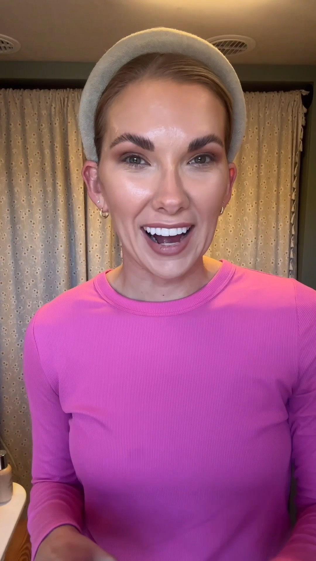 This is hands down the BEST setting powder I’ve ever used! Talc free + it has a brightening + blurring powder in one!!

#LTKBeauty #LTKHoliday #LTKGiftGuide