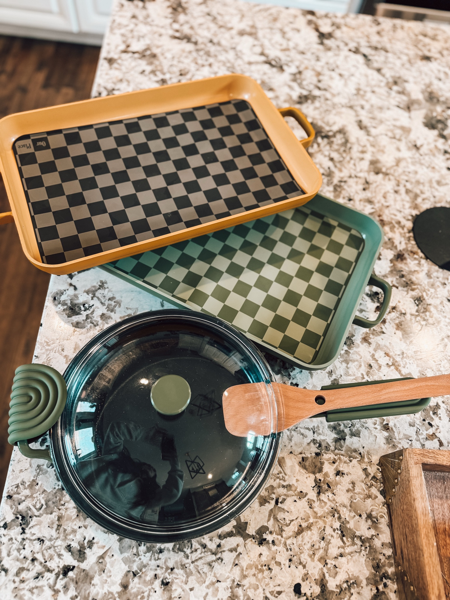 The pans that make you want to cook!!! Loving this cast iron skillet and these nonstick nontoxic baking sheets . They are on sale right now too!! 

#LTKSaleAlert #LTKGiftGuide #LTKHome