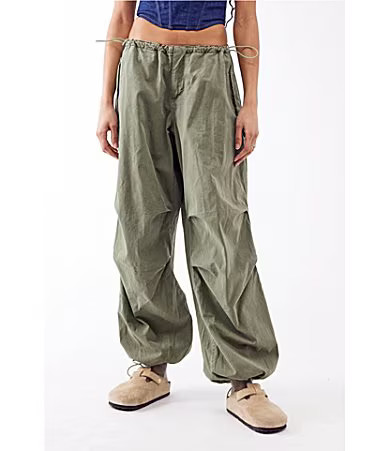 BDG Urban Outfitters Low Rise Baggy Cargo Pants - M | Dillard's