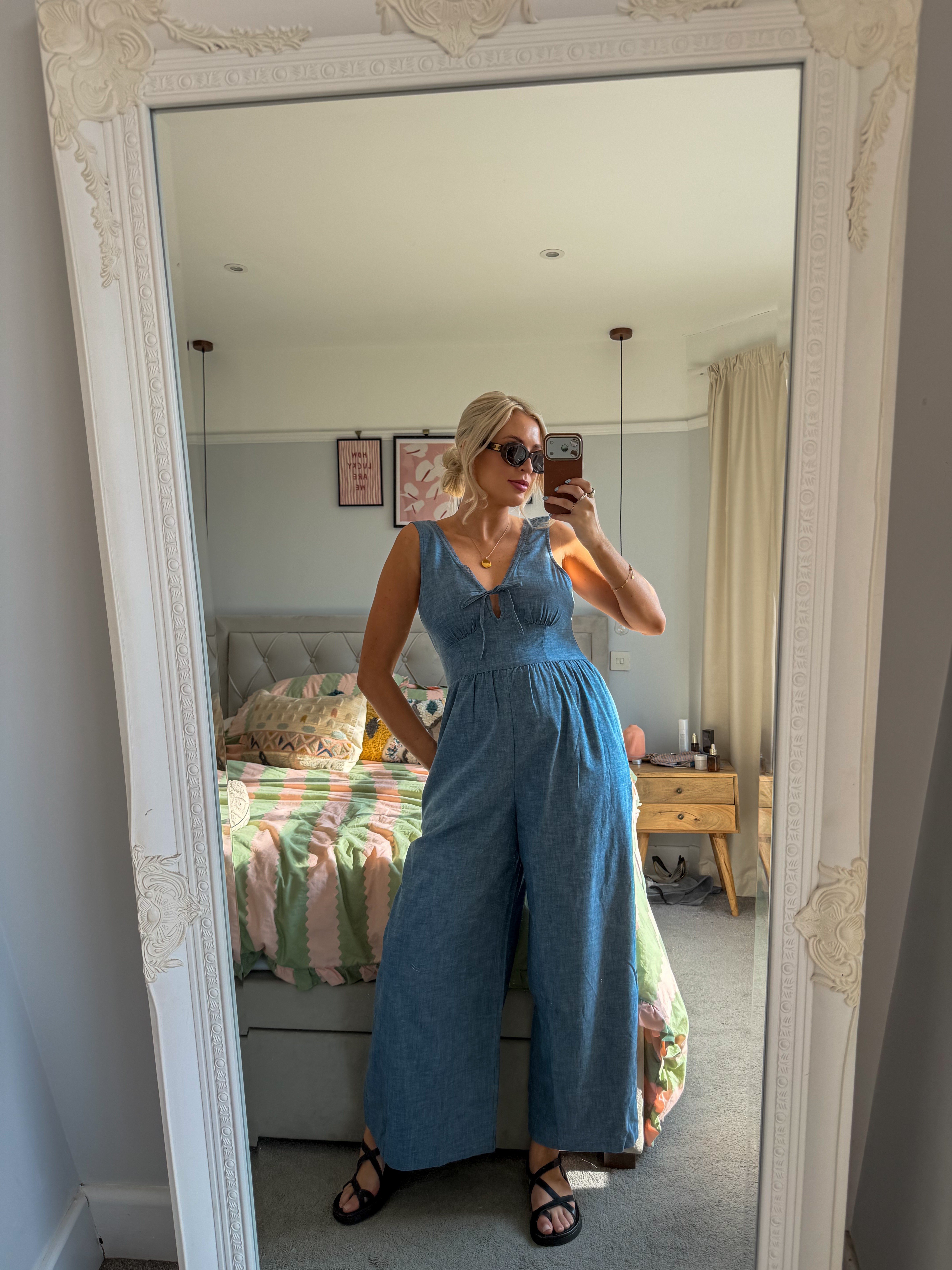 Jumpsuit from American Eagle 💙 

Spring Style, Spring Fashion, Spring Outfit, Blue Coord Set, Summer Outfit, Summer Outfit Inspiration 

ad

 

#LTKuk #LTKeurope #LTKspring