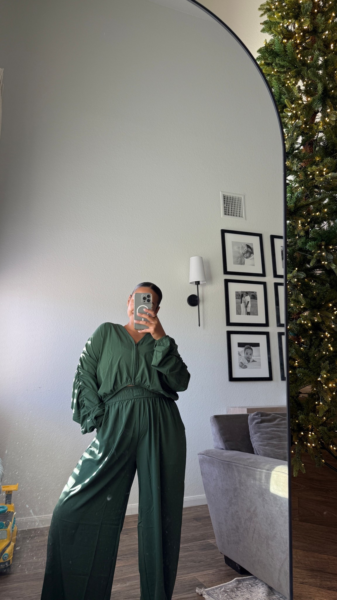 Hunter green activewear 

#LTKActive #LTKSaleAlert #LTKStyleTip