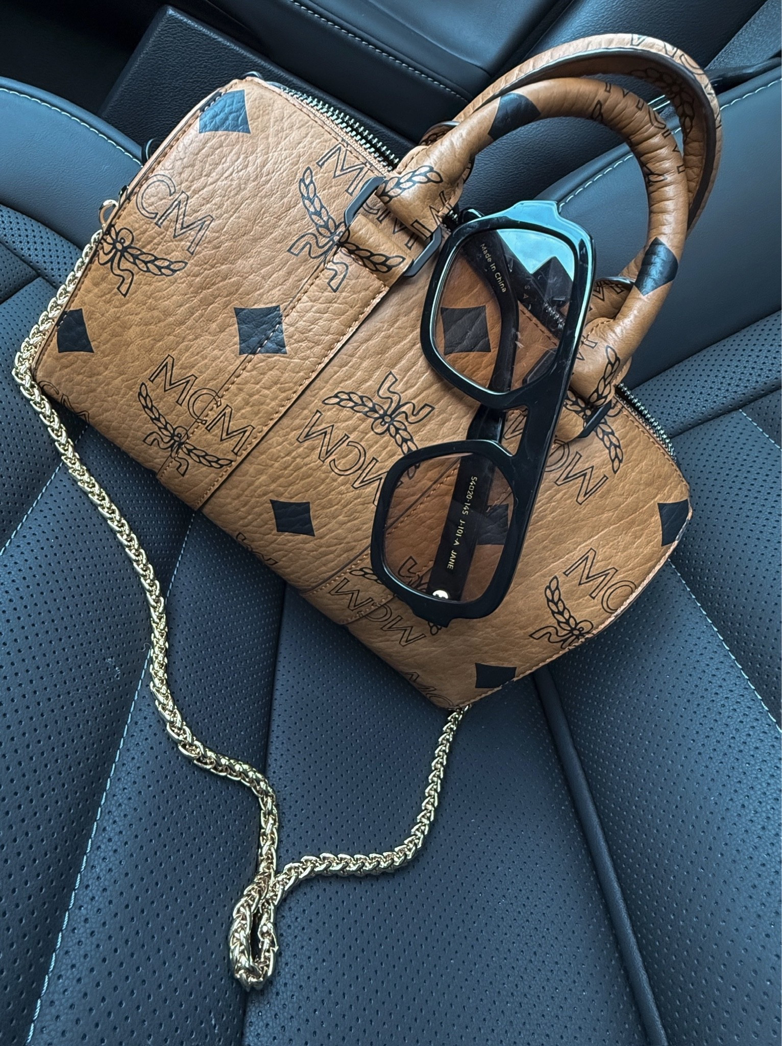 Handbag