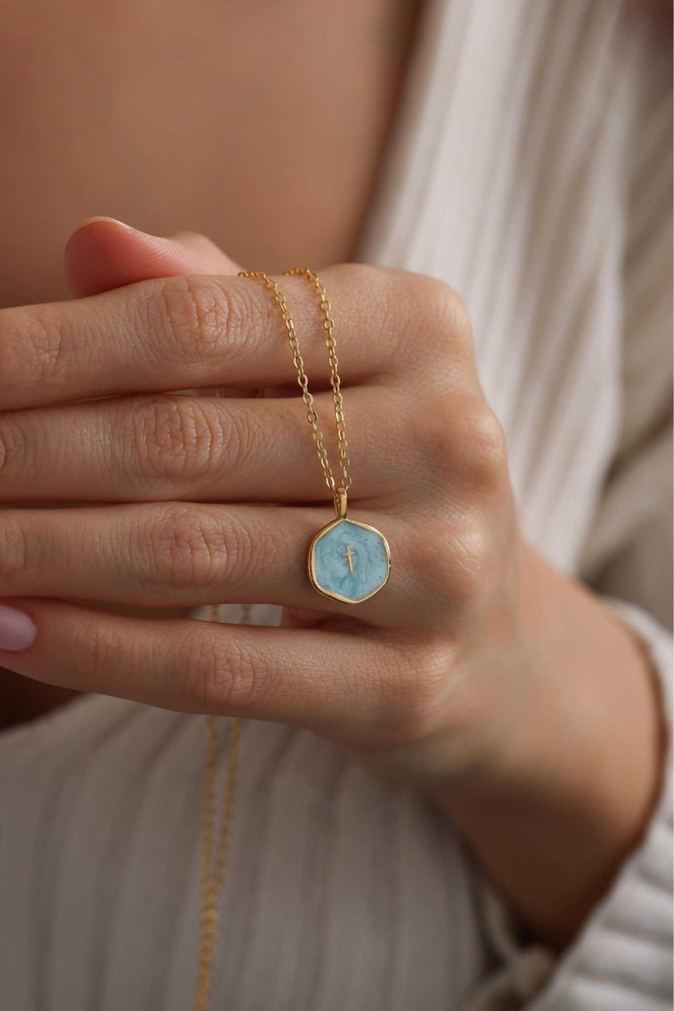 Faith-Inspired Jewelry ✝️
Simple cross or “beloved” charm necklaces—subtle, pretty, and personal. Graduation gift.

#LTKFindsUnder50 #LTKGiftGuide #LTKBeauty