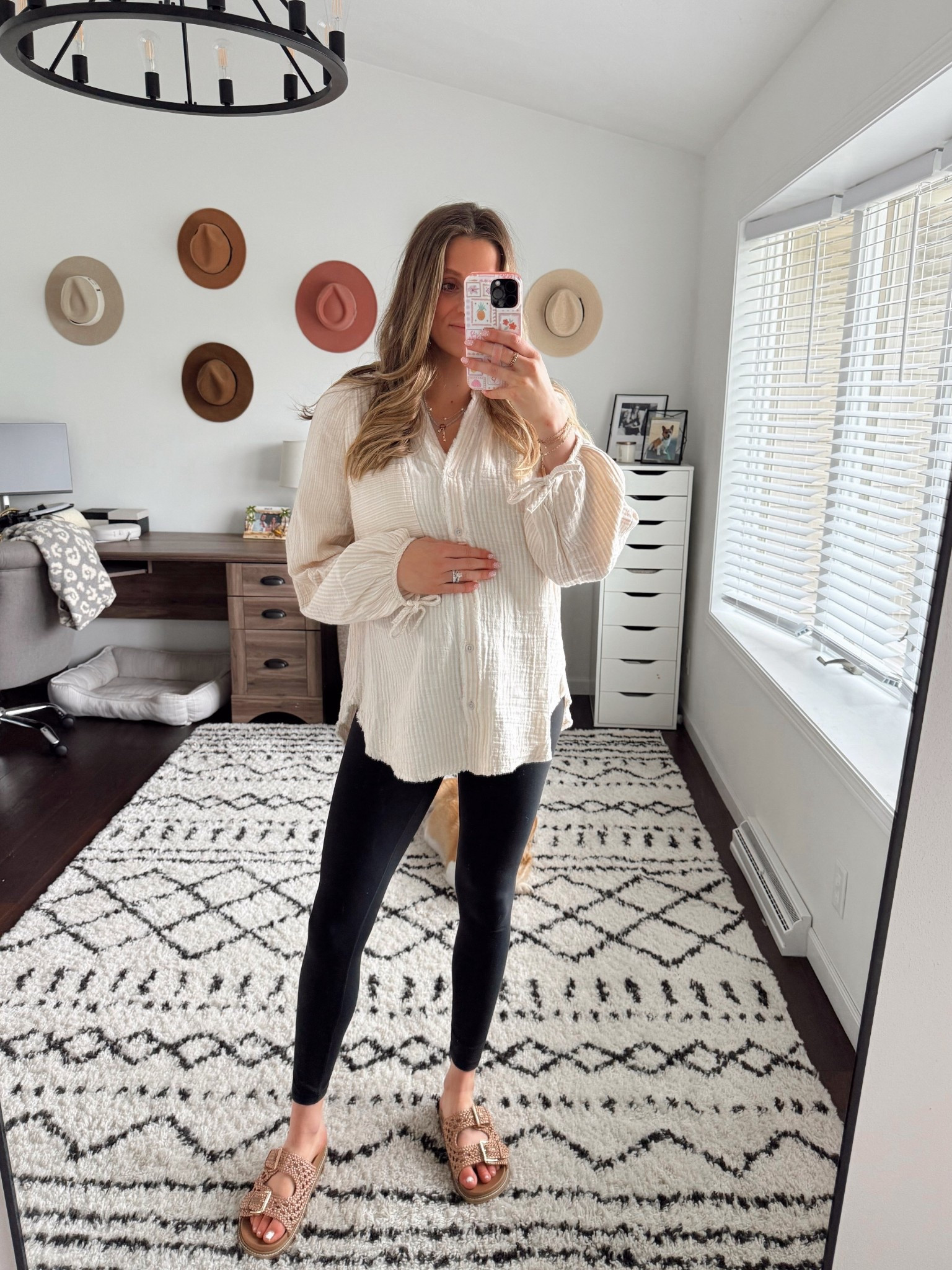 Shirt: medium
Leggings: small
Shoes: true to size
Melinda Maria code: BAILEYH
Made by Mary code: BAILEYH
Loopy cases code: baileyboyer