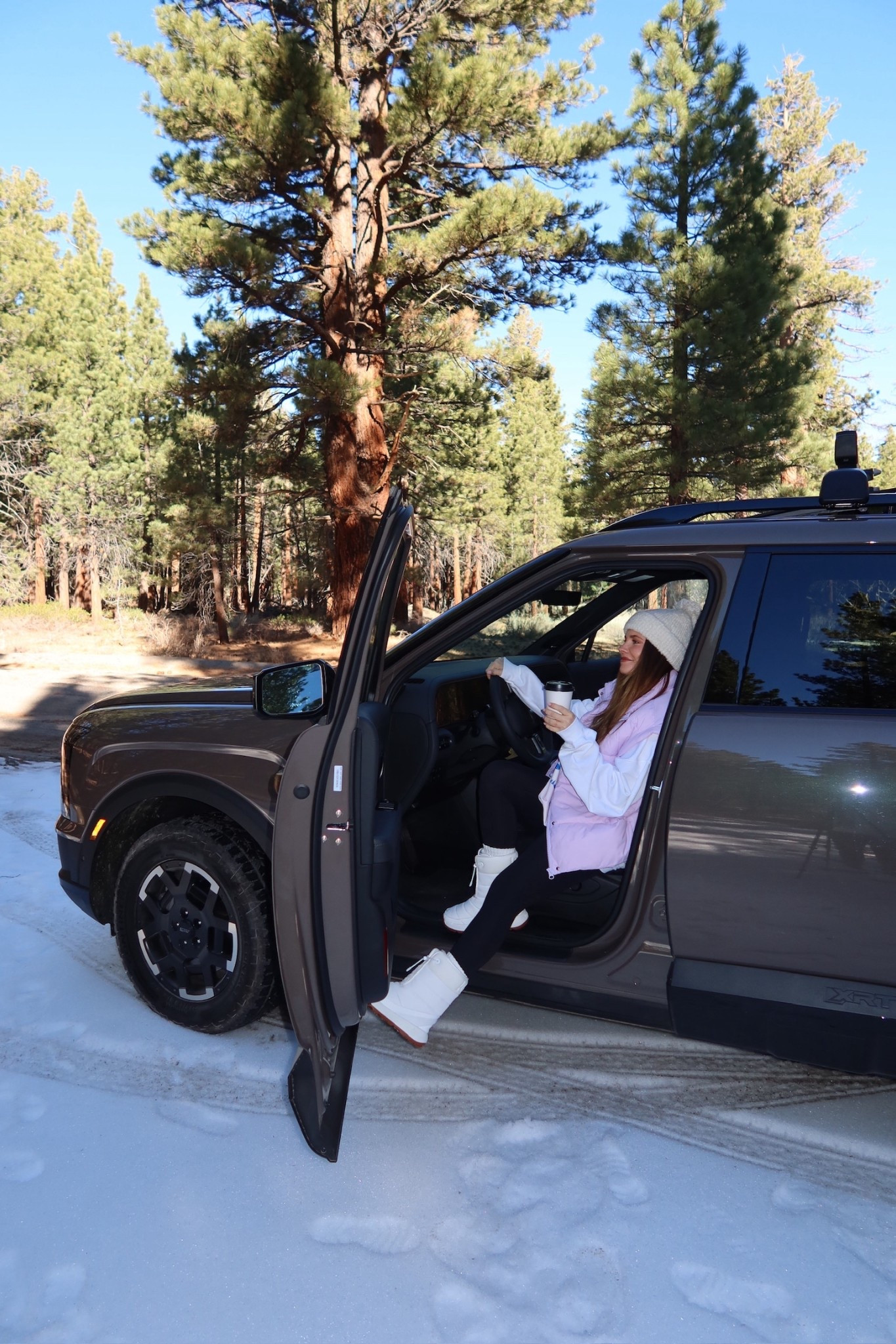 Snow ski outfit idea!❄️

tts medium

amazon, amazon leggings, snow boots, snow skiing boots, vest, puffer vest, revolve crewneck, aerie beanie, winter outfit, Britt Horton, California 

#LTKFindsUnder50 #LTKFindsUnder100 #LTKHoliday