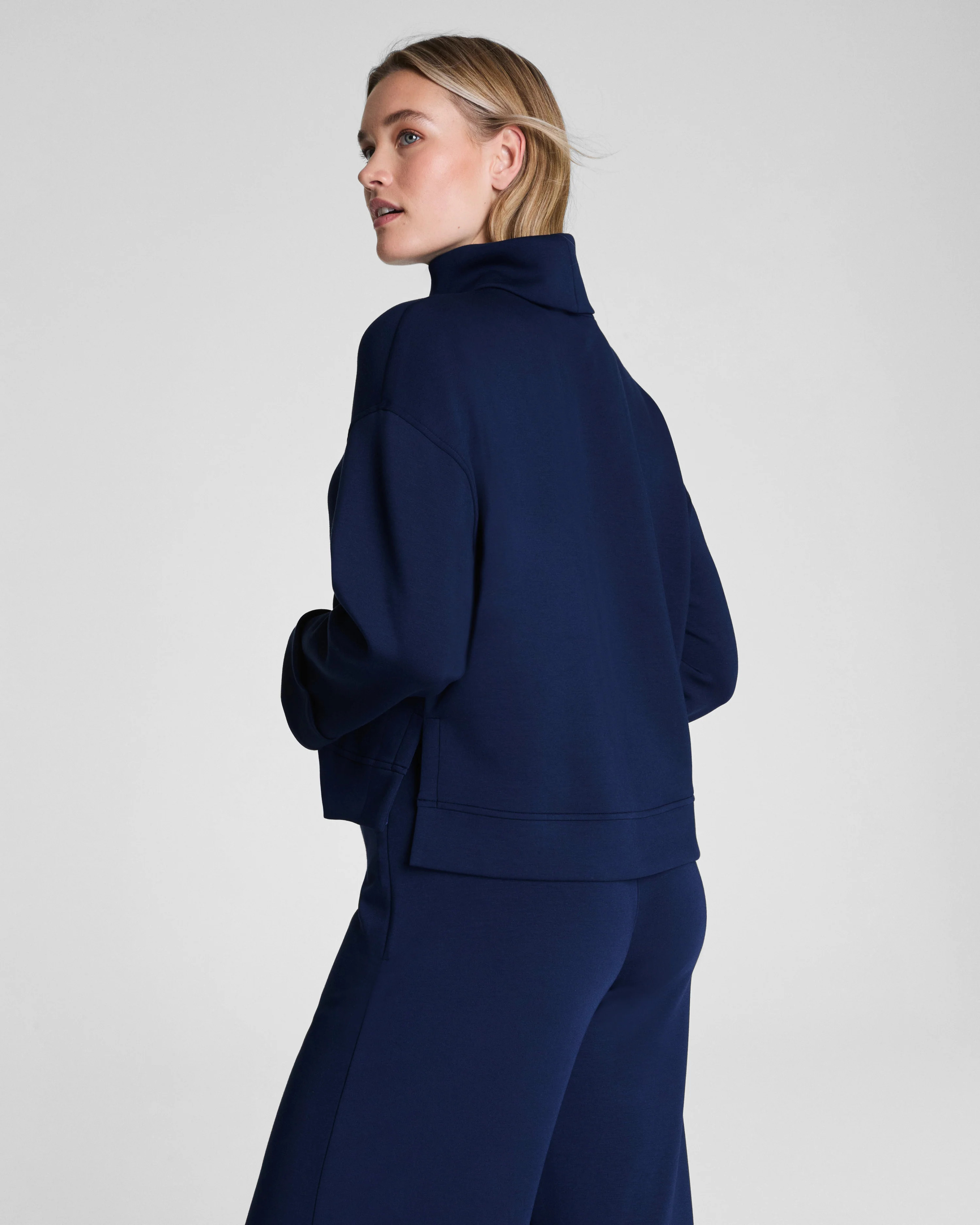 AirEssentials Turtleneck – Soft & Breathable | SPANX | Spanx