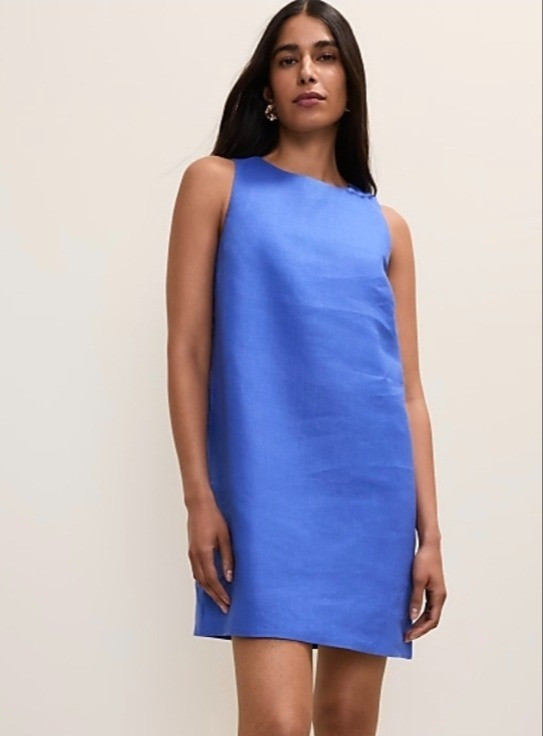 Petite shift mini dress in linen in blue for short women.Hey I am 4'11/150cm petite fashion expert and I share style tips and fashion for short women.

#LTKPetite #LTKMidsize