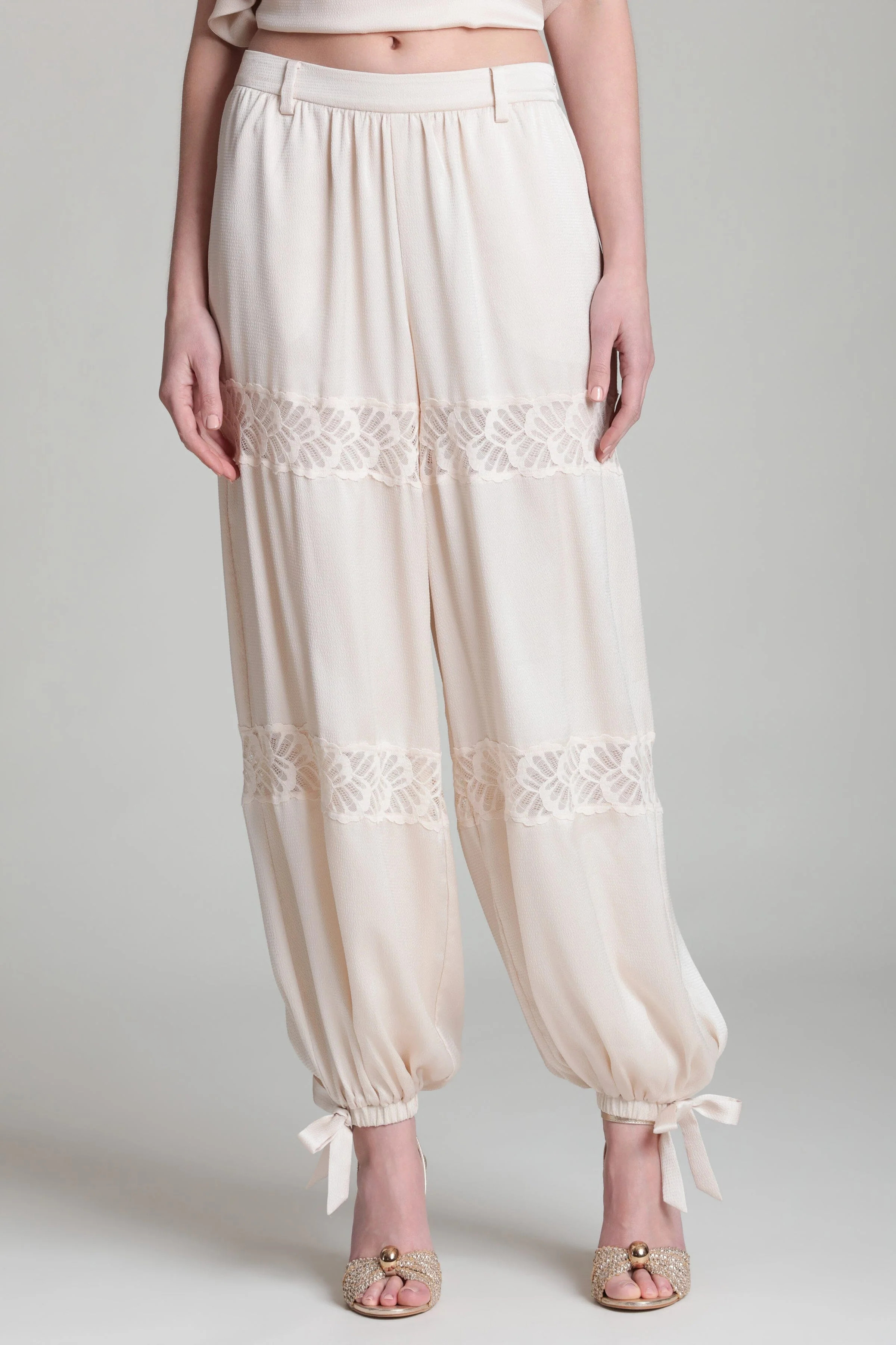 Satin Crepe Lace Trim Balloon Pant | Avec Les Filles