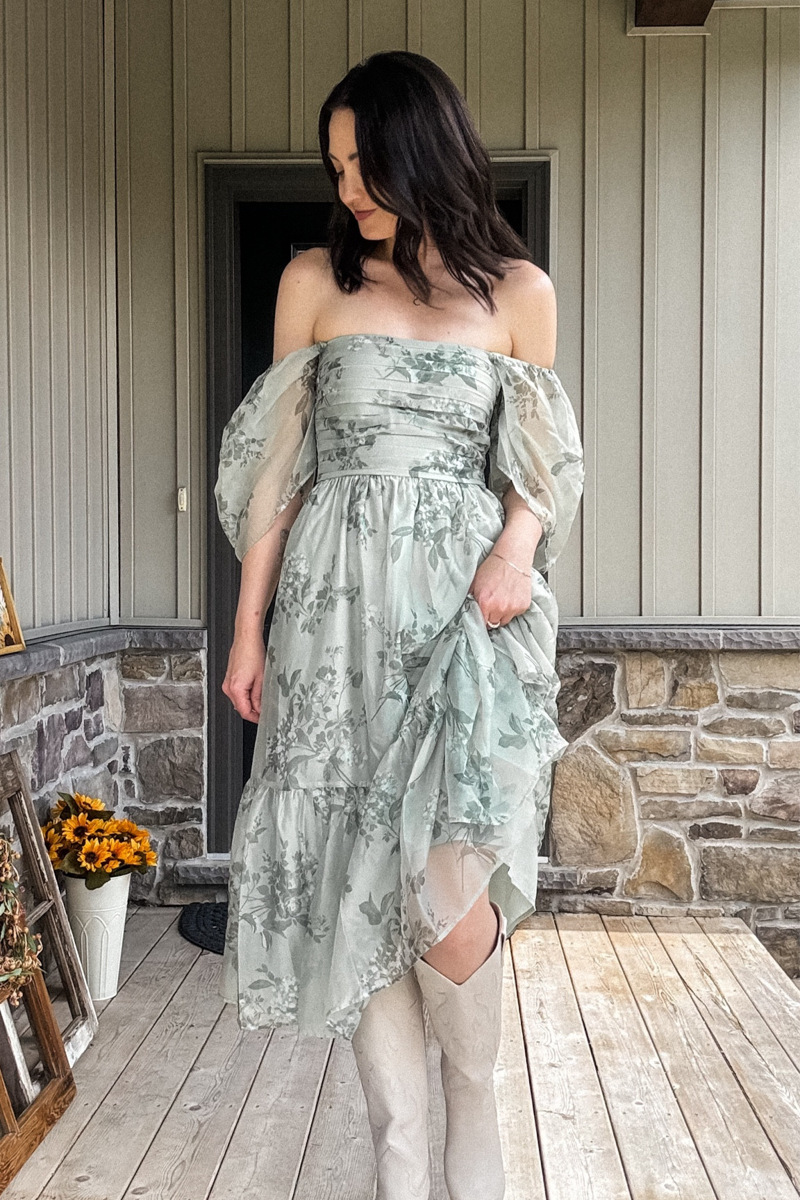 Emerson Dress💚

Abercrombie green floral angel sleeve dress sage summer spring outfit ideas womens girls day bridal shower brunch cowboy boots Steve Madden wedding guest

#LTKstyletip #LTKsummer #LTKspring