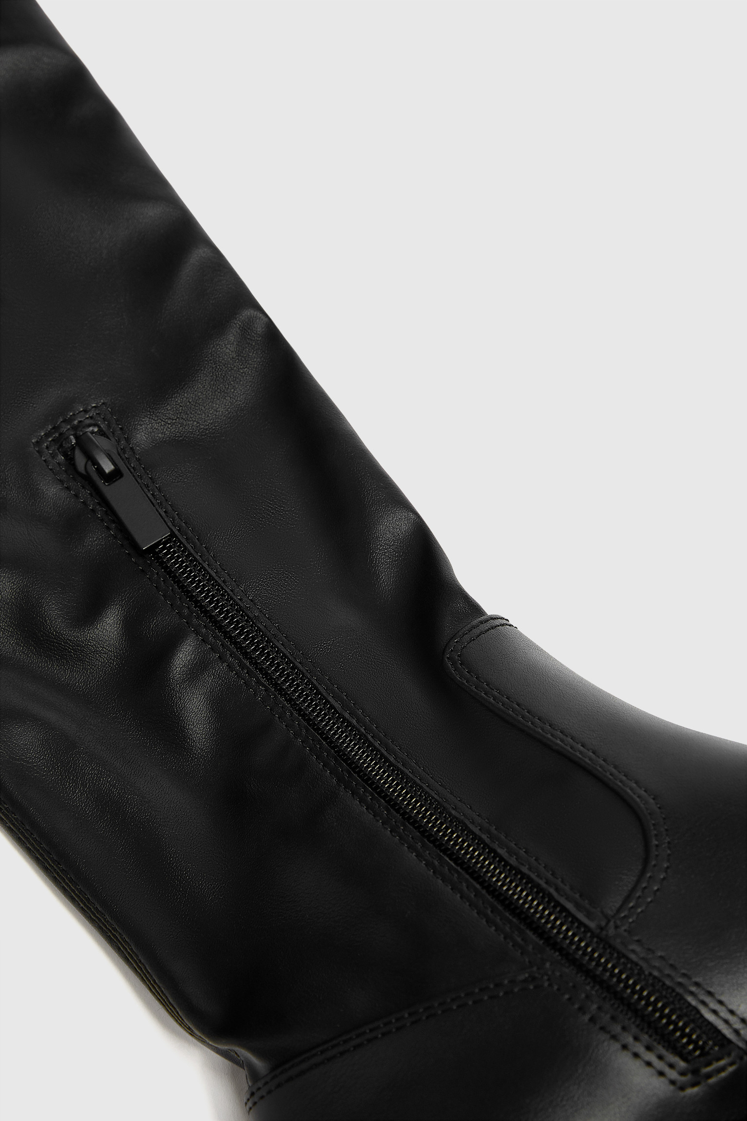 Stretch-Langschaftstiefel | PULL and BEAR DE