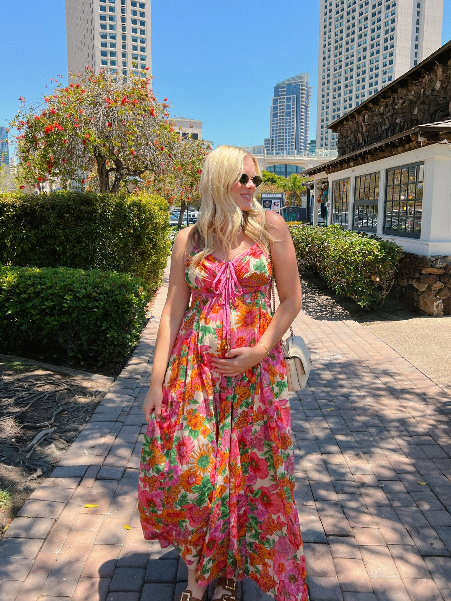 I’ll be living in this one all summer, runs TTS

#freepeople #freepeopledresses #summerdresses #maxidress #bumpfriendly

#LTKstyletip #LTKbump #LTKSeasonal