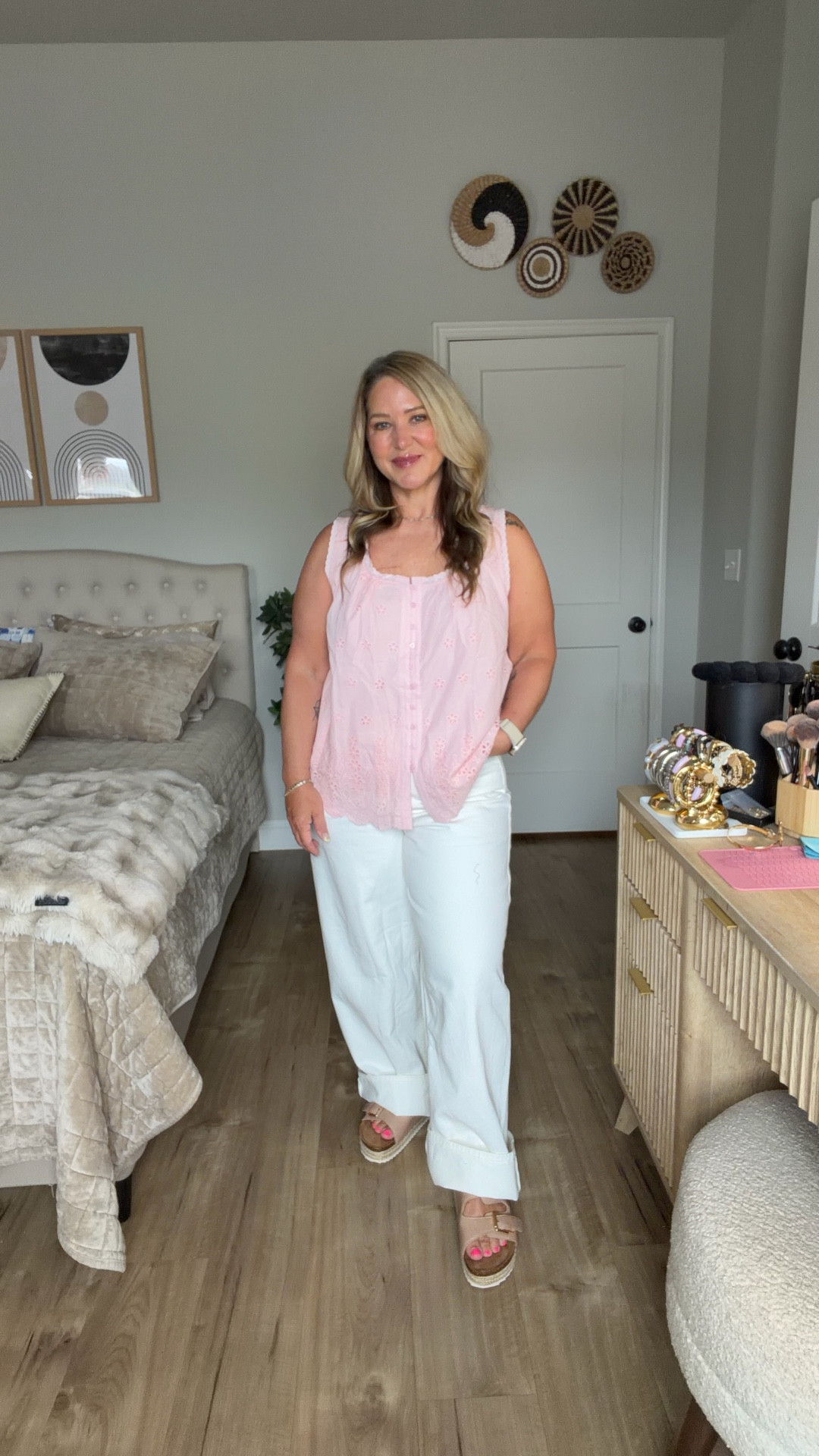 Size large top (prefer a medium)
Size 12 jeans 


#LTKMidsize #LTKPetite #LTKOver40