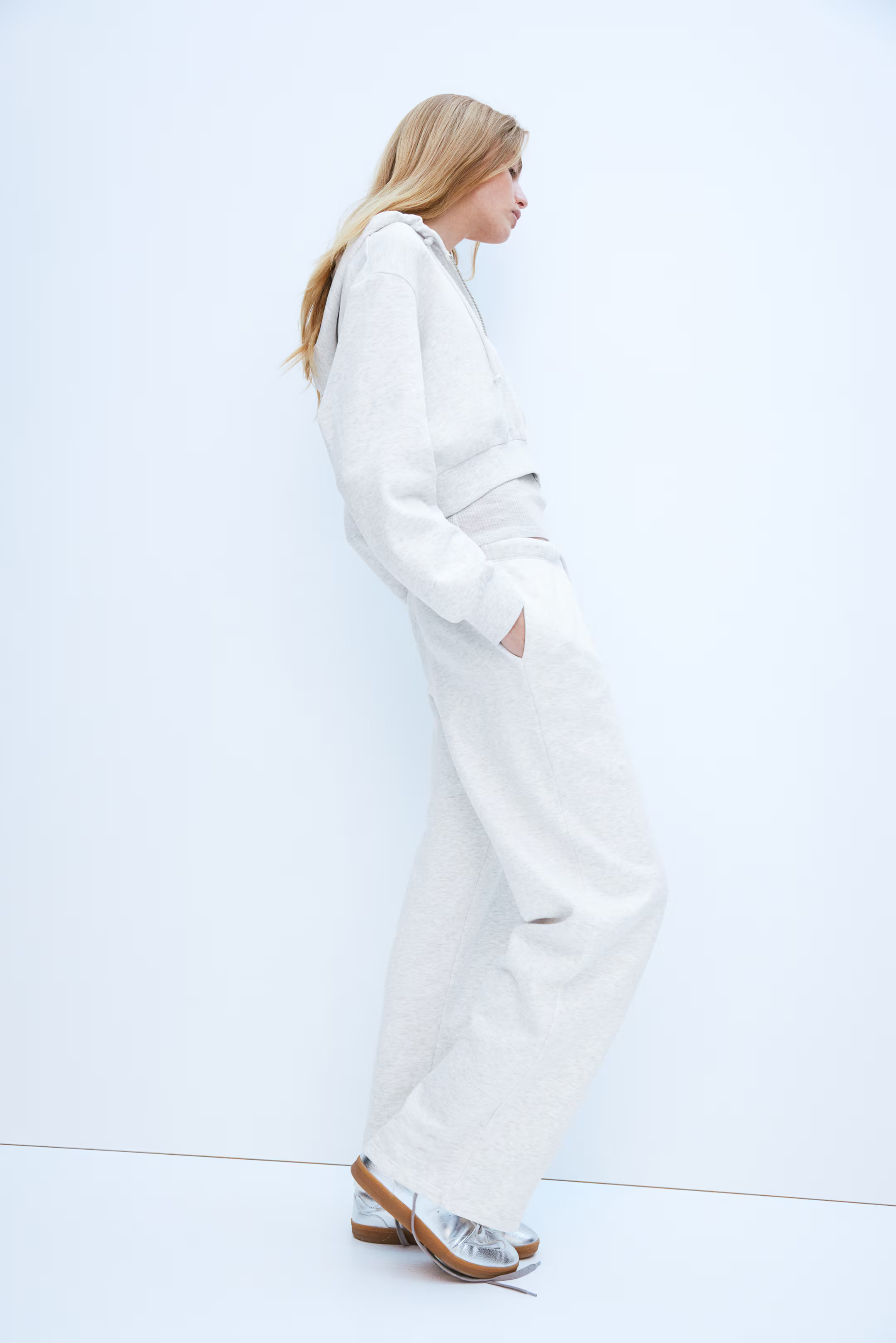 Wide joggers | H&M (UK, MY, IN, SG, PH, TW, HK)